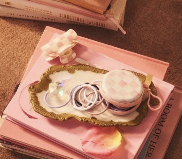 NEW MACKENZIE CHILDS X GOODY Round Elastic Tie Pouch Rosy Check
