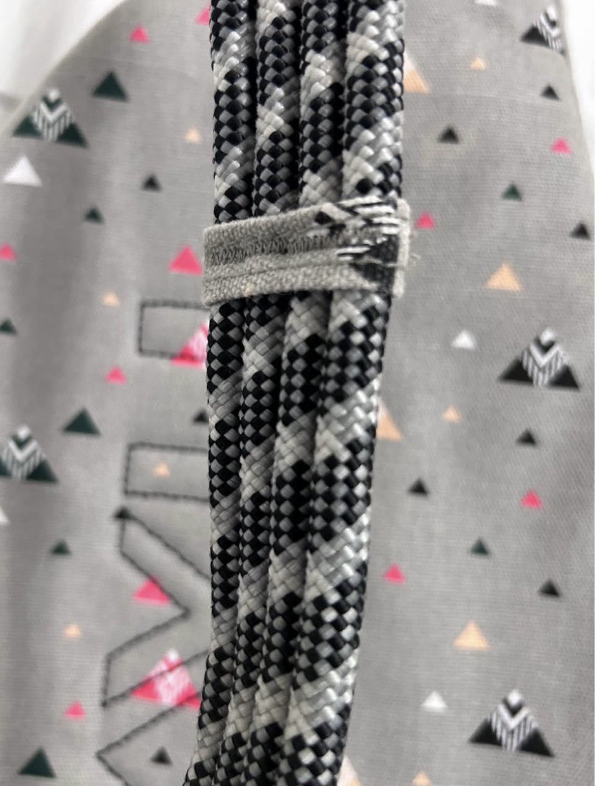 KAVU Rope Sling Bag Gray Geometric Mountain Print Crossbody Backpack