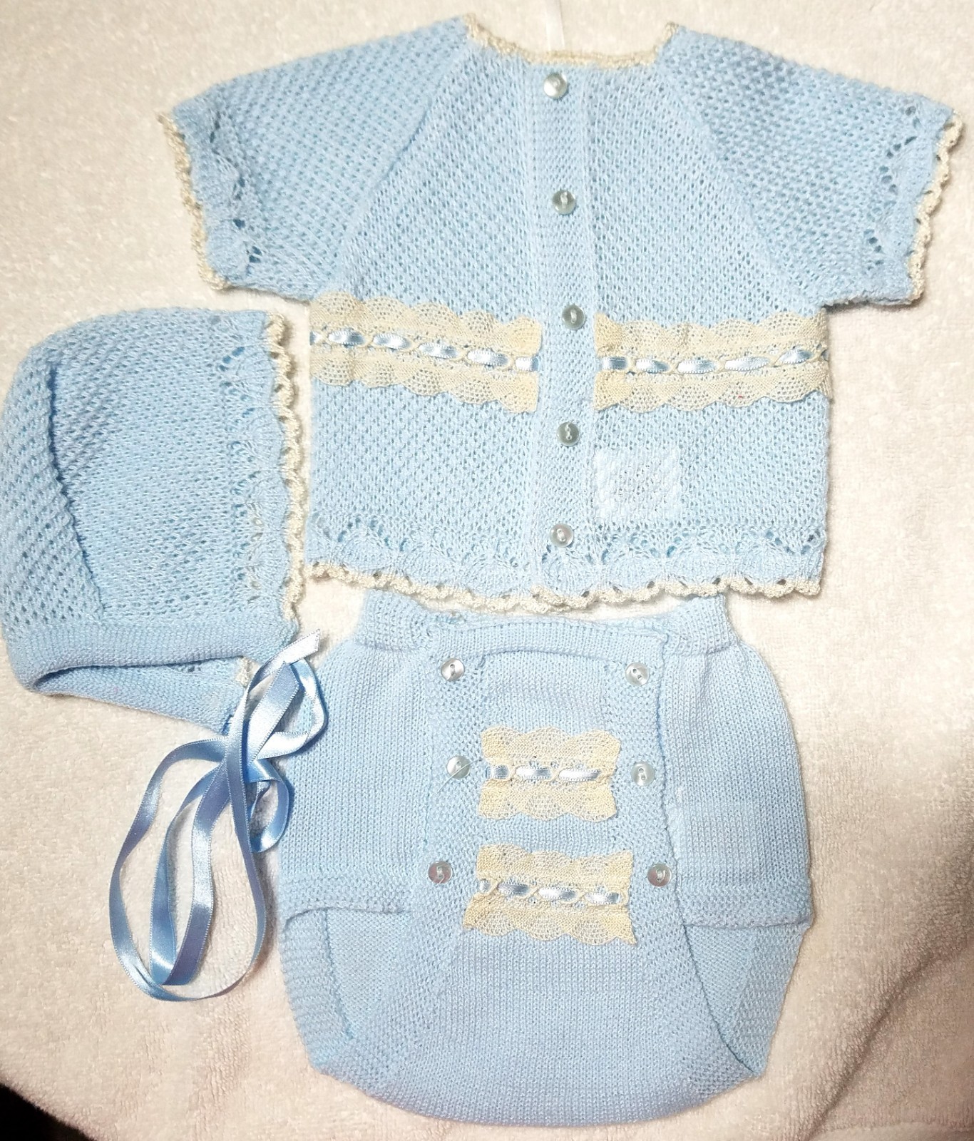 Knitted Handmade Newborn Suit w/knited hat Newborn