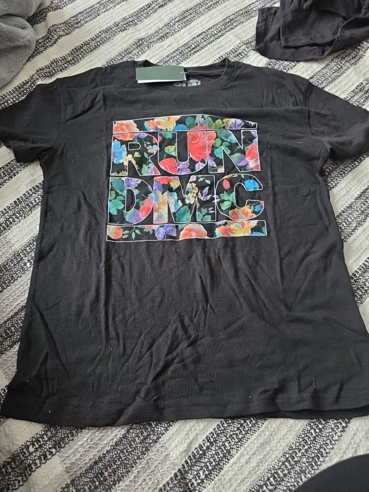 Run DMC T-shirt Flower Logo Size XLarge
