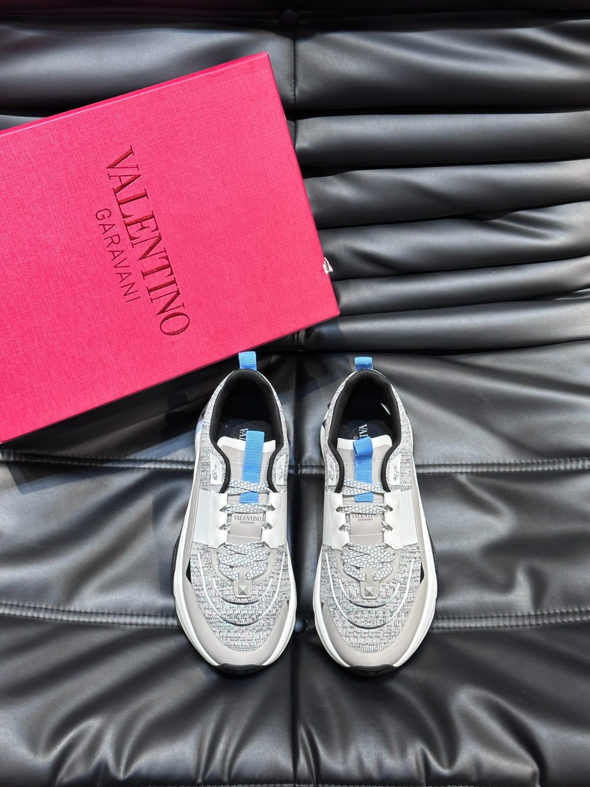 Valentino Garavani Sneakers Gray White Knit Runner Shoes EU 38-45 Shoes New With