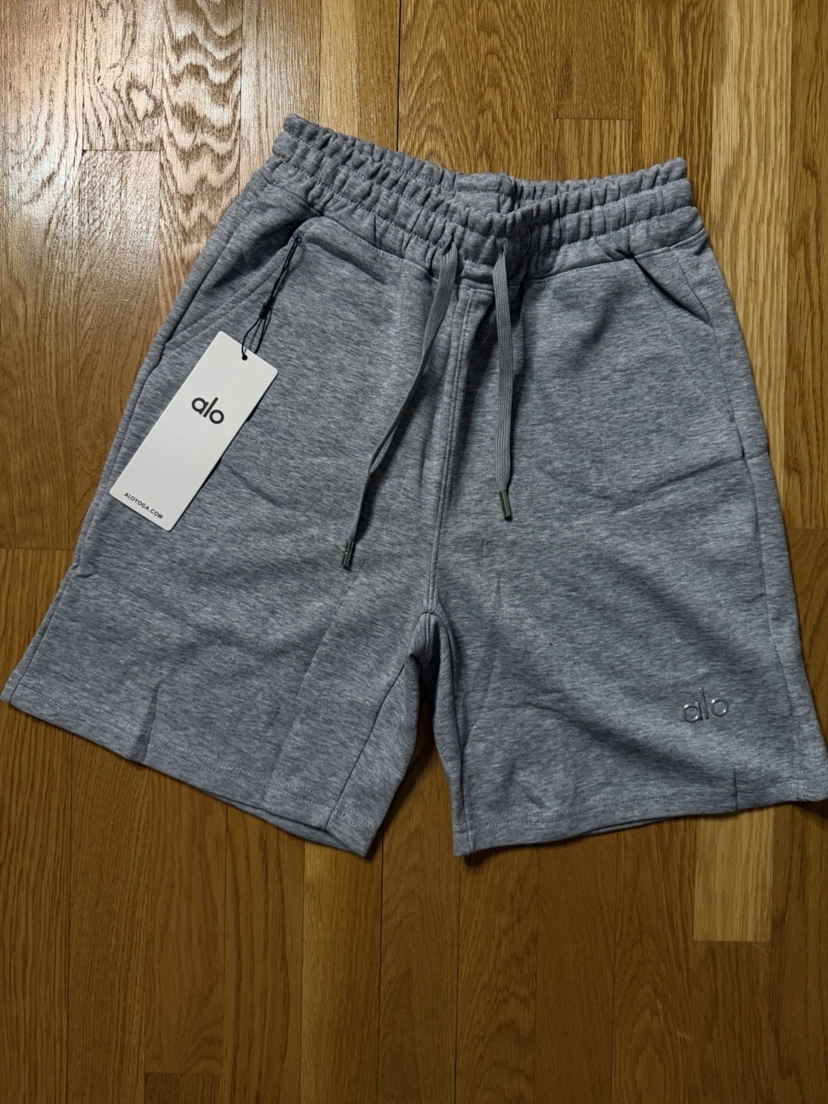 Alo Men’s Gray Knit Athletic Gym Shorts Drawstring Elastic Waist Pockets M