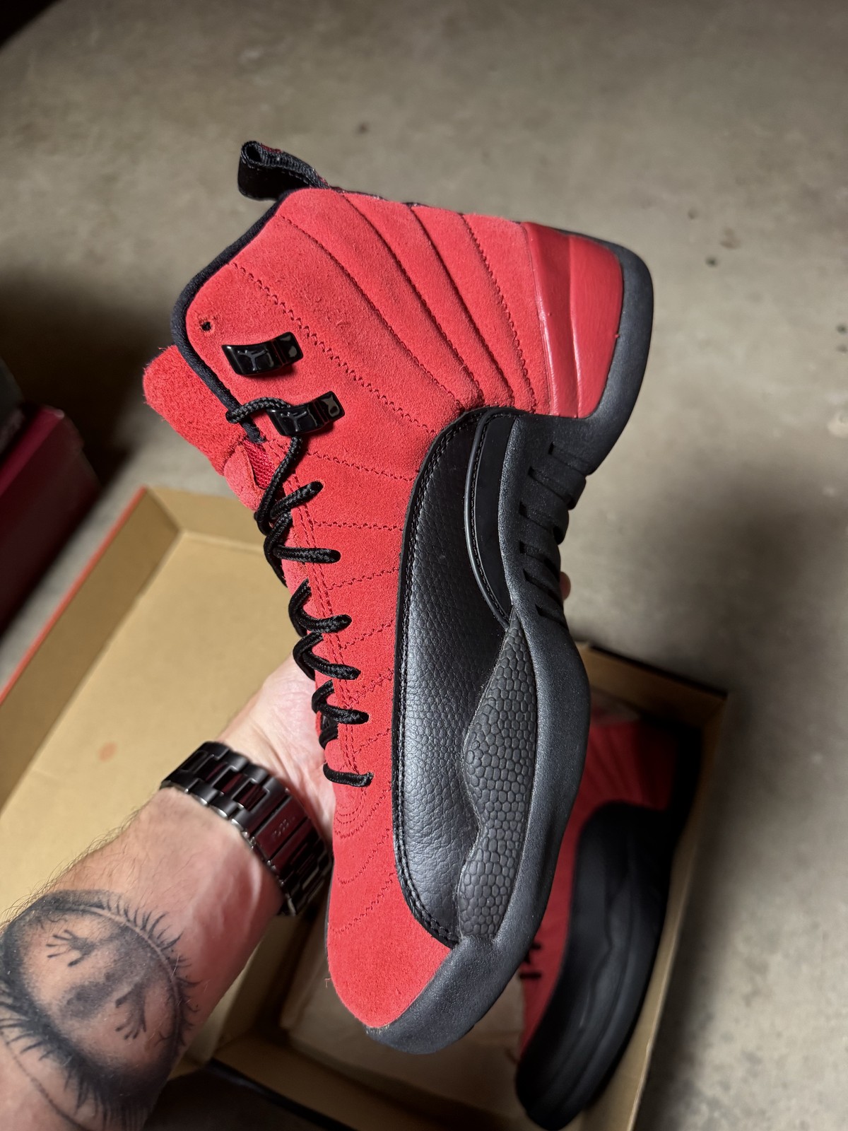 Size 8M/9.5W – Jordan 12 Retro Reverse Flu Game CT8013-602 Pre-Owned