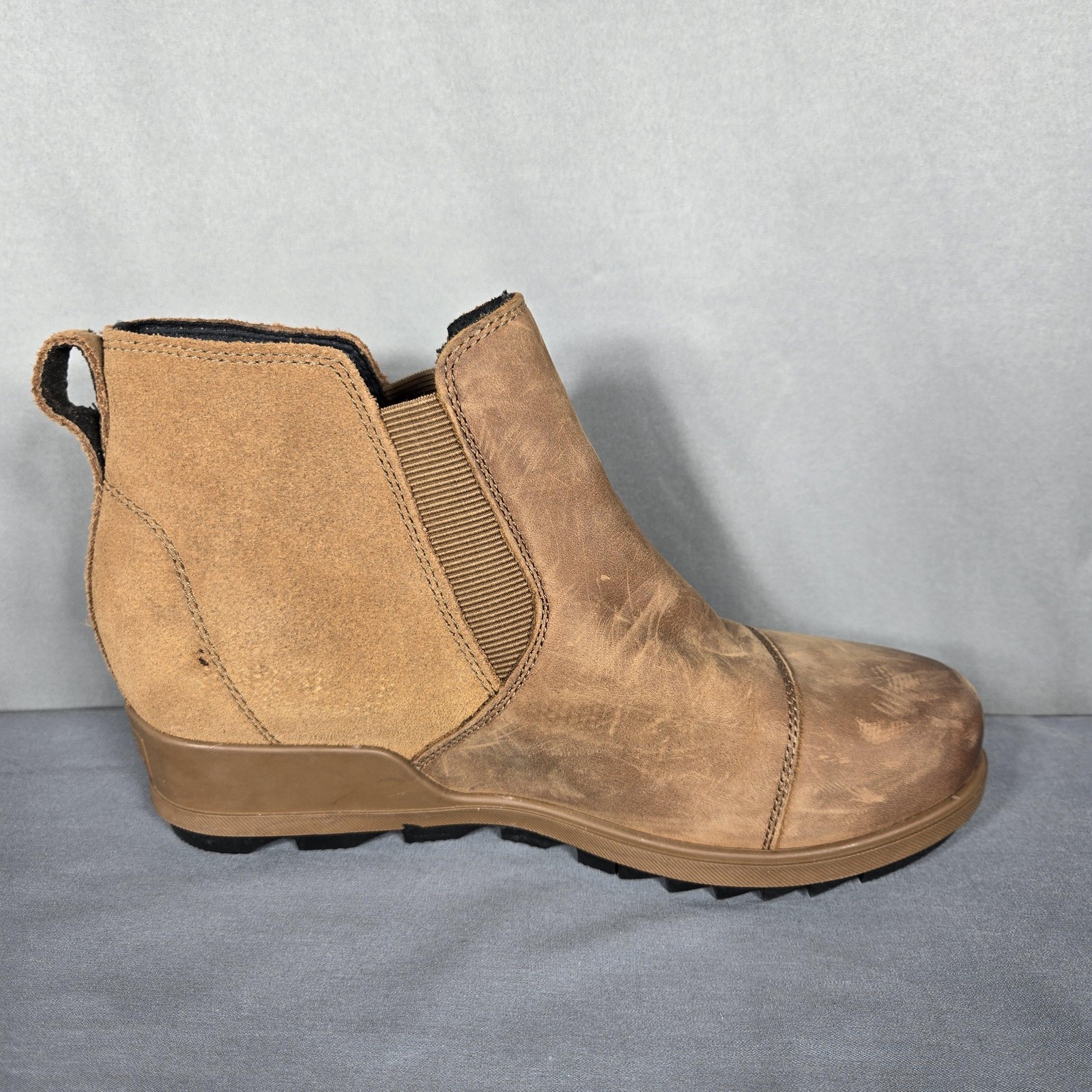 Sorel Evie Chelsea Boots Womens 8 Brown Leather Ankle Booties Lug Soles Slip On