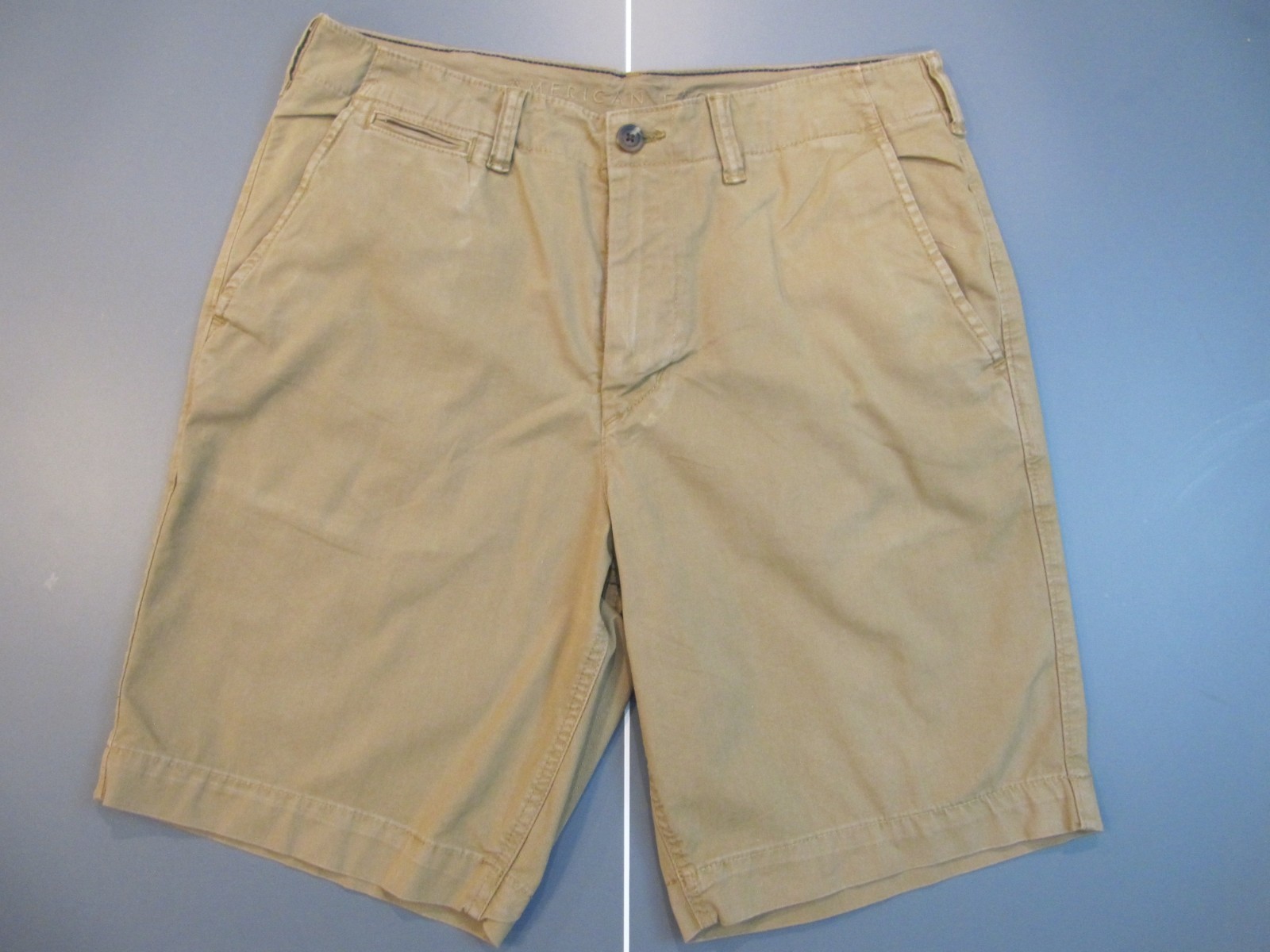 American Eagle Outfitters Next Level Flex Men’s Chino Shorts Size 32 Khaki color