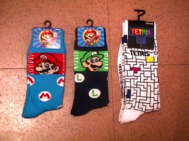 Iconic Nintendo video game logo SOCKS set TETRIS, Super Mario Bros MARIO & LUIGI