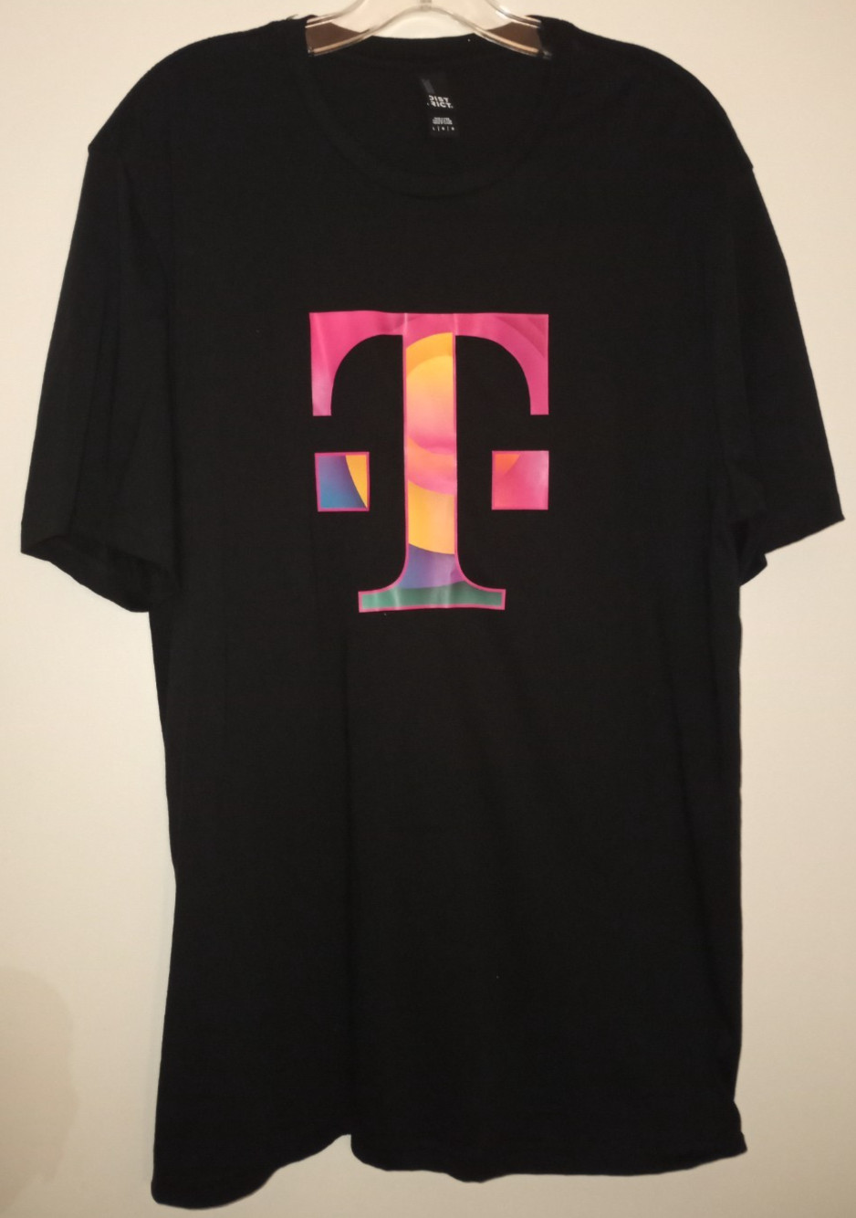😃T-Mobile Employee Issue MULTICOLOR Short Sleeve Men T Shirt L Large NWOT NEW