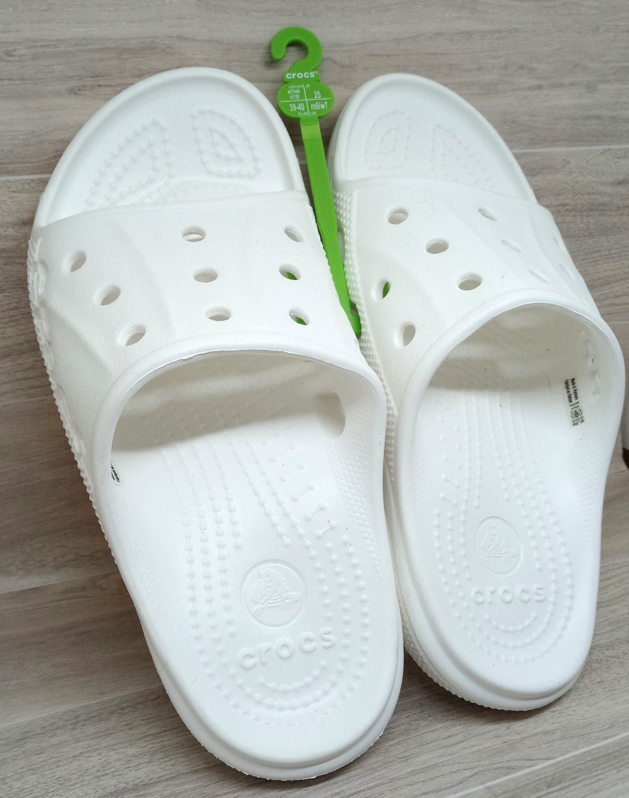 CROCS Unisex Baya Slide Slip-On Sandals Men’s 7/ Women’s 9 White