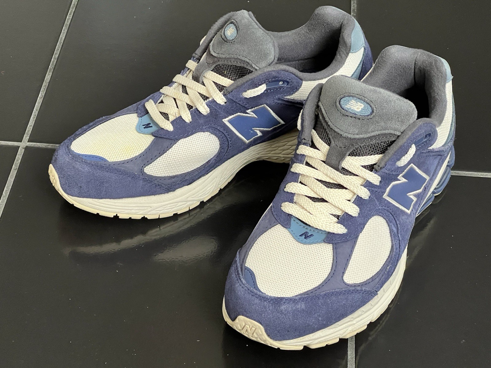 New Balance 2002R Night Tide Blue Team Cream (M2002RG) Suede Shoes Men’s 11.5