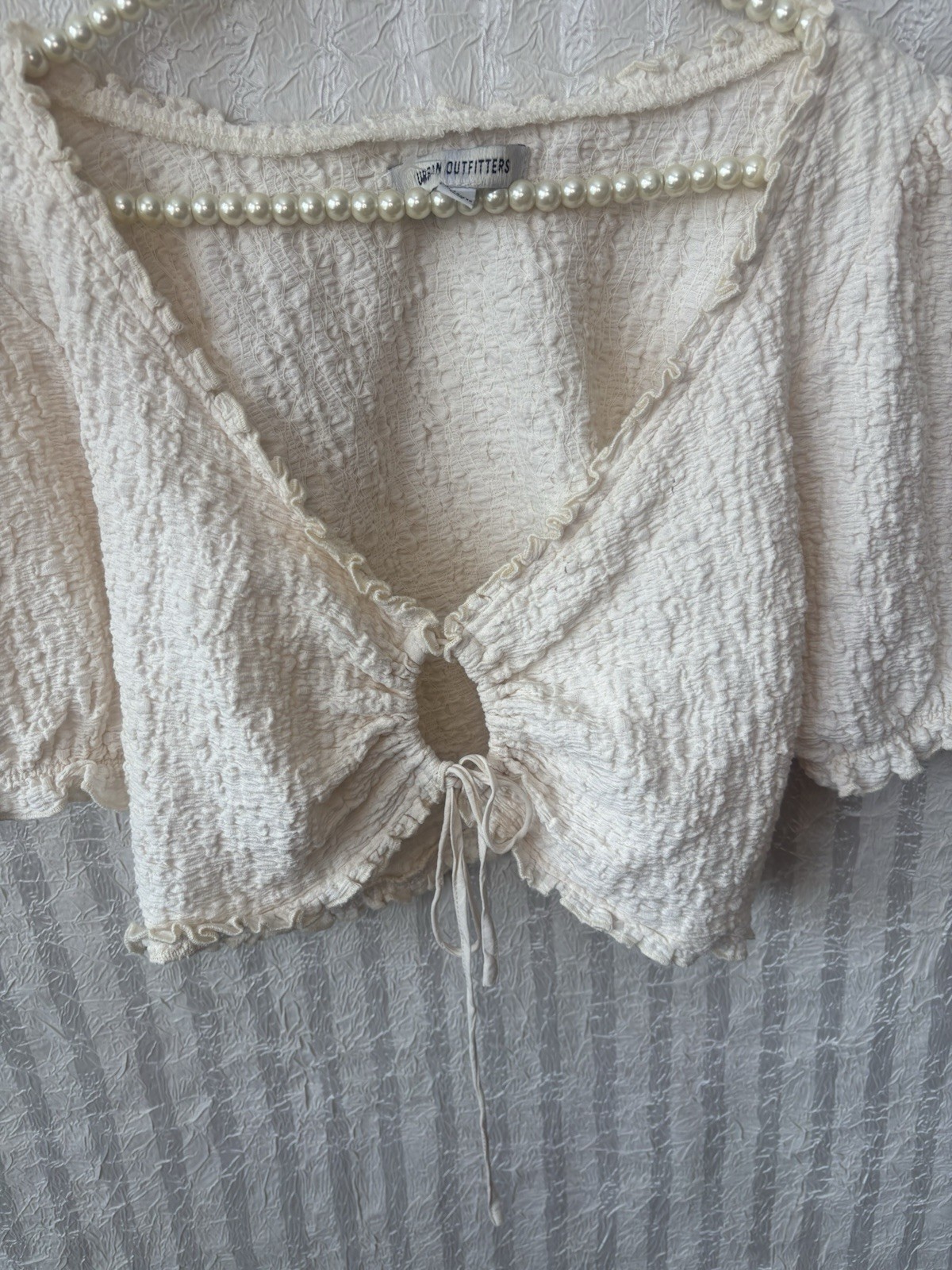 Urban Outfitters Cream Front Tie And Cut Out Peplum Crop Top Puffy Sleeves Large