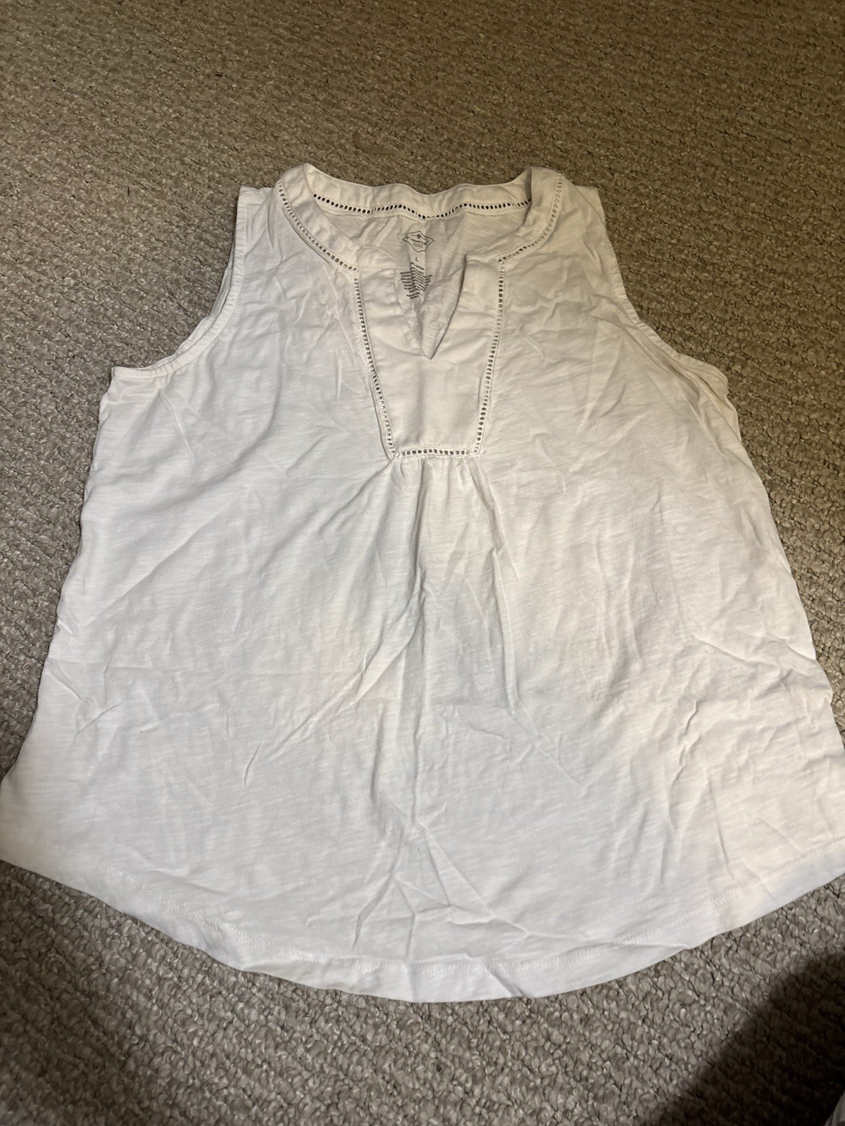 St. John’s Bay Women’s L White 100% Cotton V-Neck Eyelet Tank Top Woven
