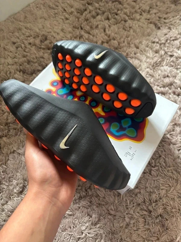 Nike Mind 001 (Black/Orange) – EU 43 /US 9.5 /UK 8.5 – New With Box