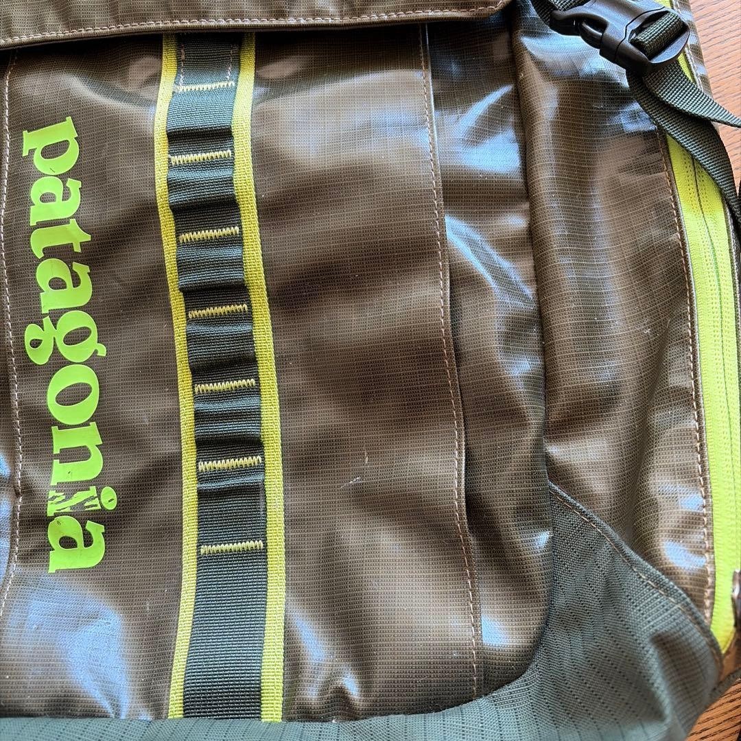 PATAGONIA Black Hole Pack 49331 US 19.7×13.0in Green Durable Backpack Used Japan