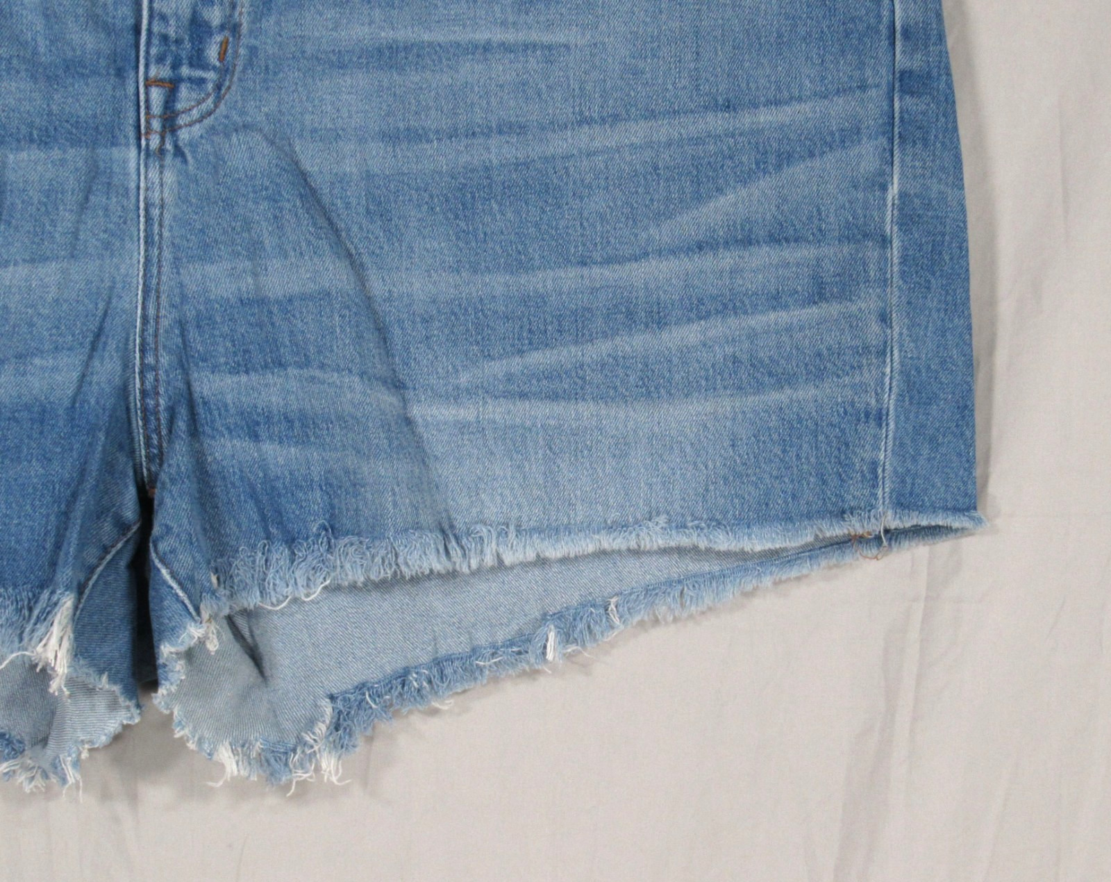 MADEWELL Medium Blue Denim HIGH-RISE SLIM 5-Pockets BOY JEANS Cut-Off Shorts 36