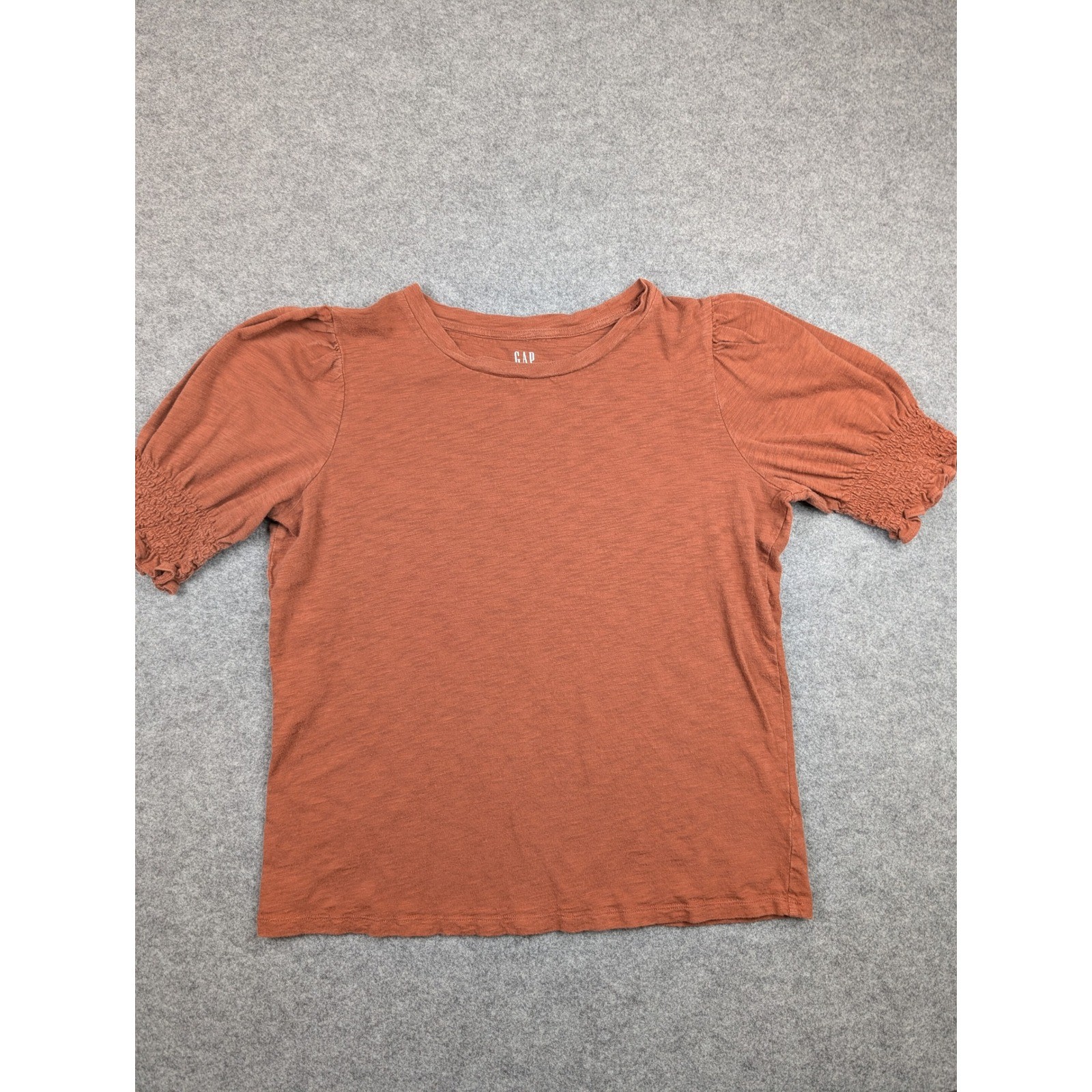GAP Women Rust Orange Organically Grown Cotton Puff Sleeve Smocked Cuff Tee M