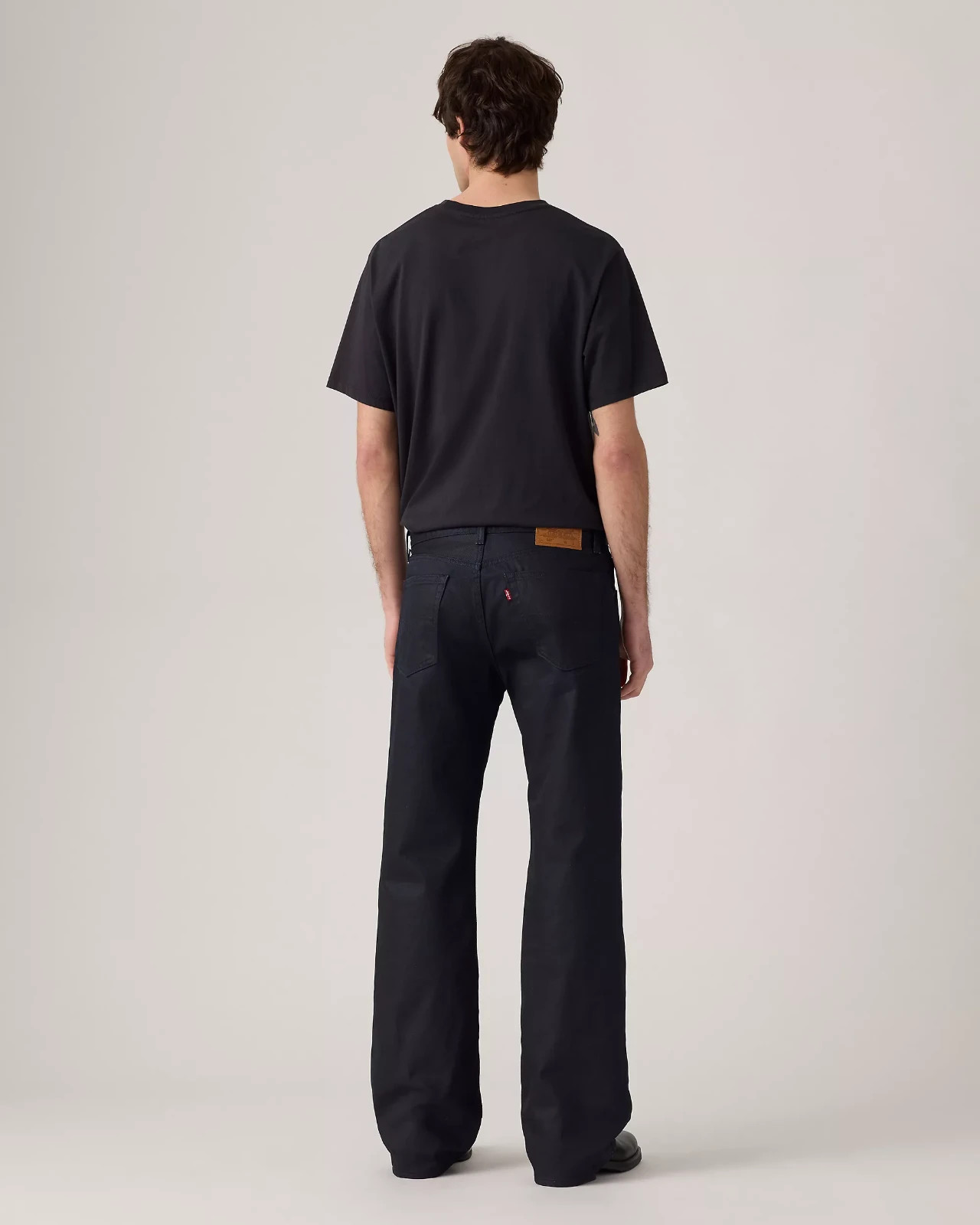 Levi’s Premium 567 Relaxed Flare Coated Men’s Jeans Inseam 32 – Retail $98