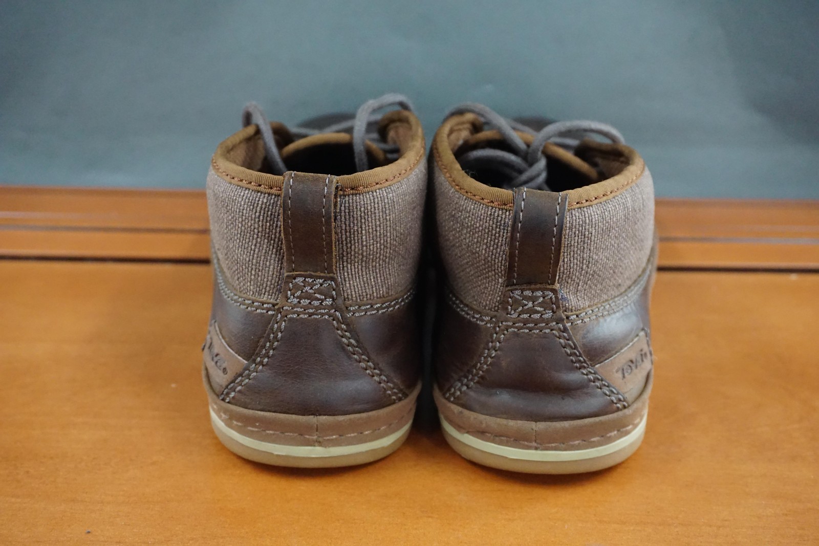 Teva Cedar Desert Boot Shoe Mens 7.5 Brown Leather Chukka Casual Comfort Lace Up
