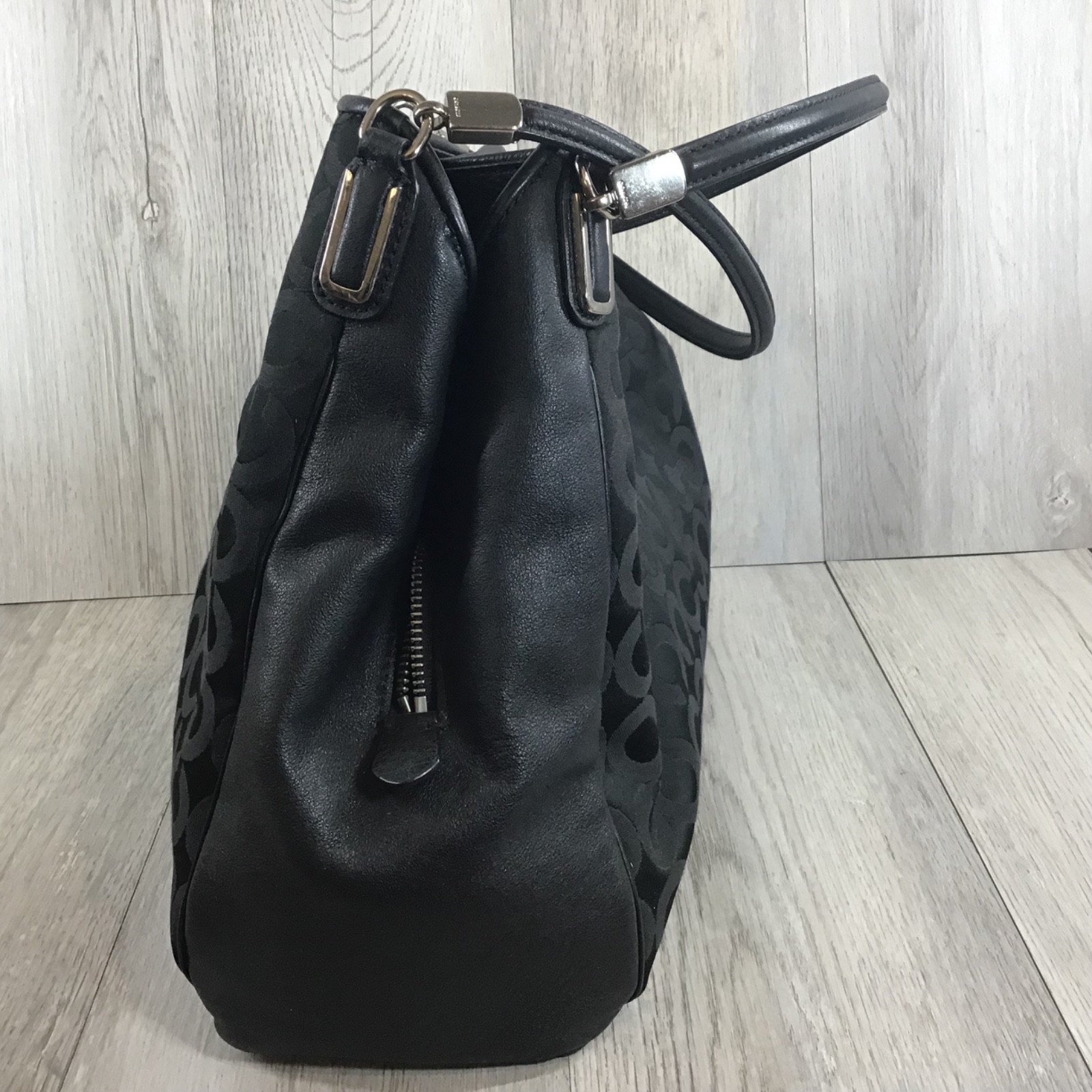 COACH Madison Phoebe Signature Collection 3 Compartment Hobo Shoulder Bag Purse