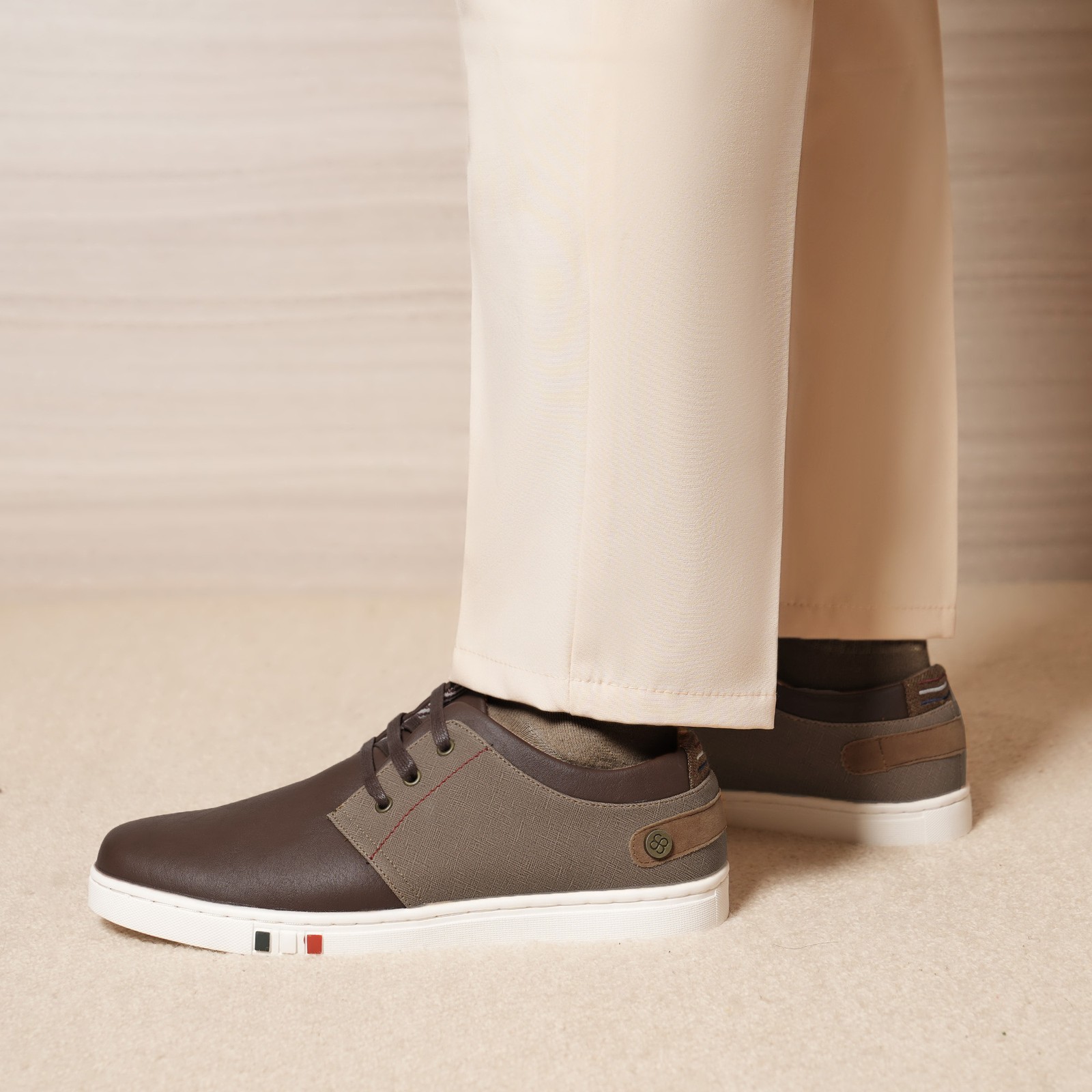 Men’s Casual Shoes Lace Up Waking Shoes Fashion Sneakers Size 6.5-15