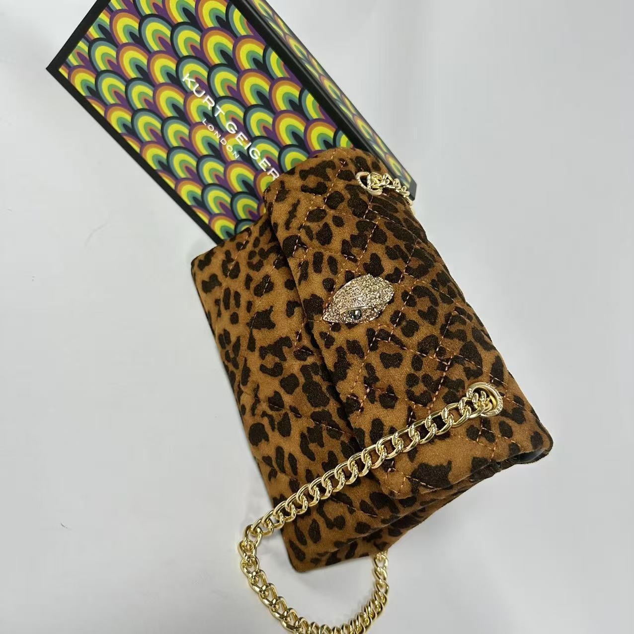 Kurt Geiger London Leopard Quilted Crossbody Bag Gold Eagle Chain 20×8×15 cm