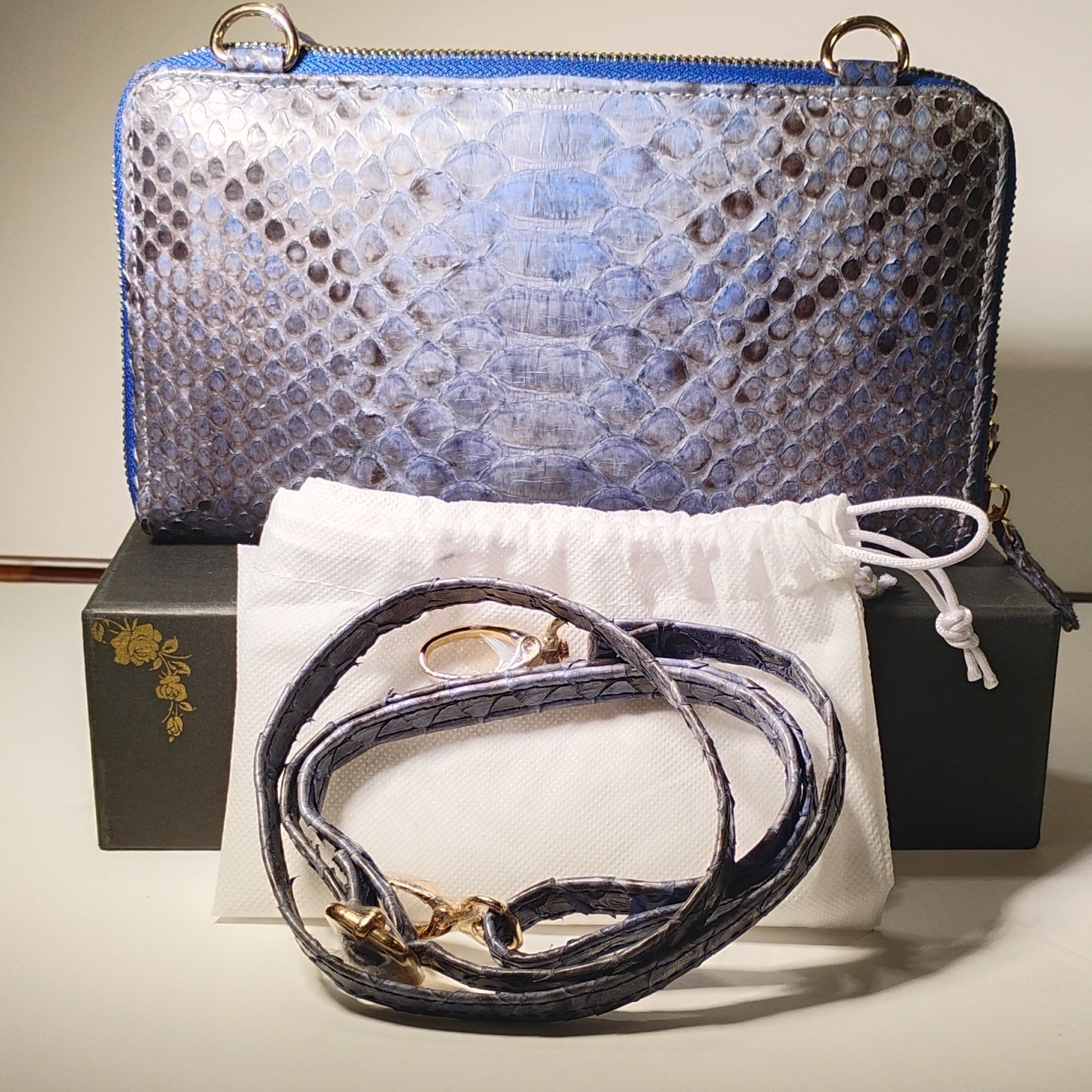 Grand Pelle Navy Python Snakeskin Crossbody Bag, Detachable Strap, Zip, Pockets