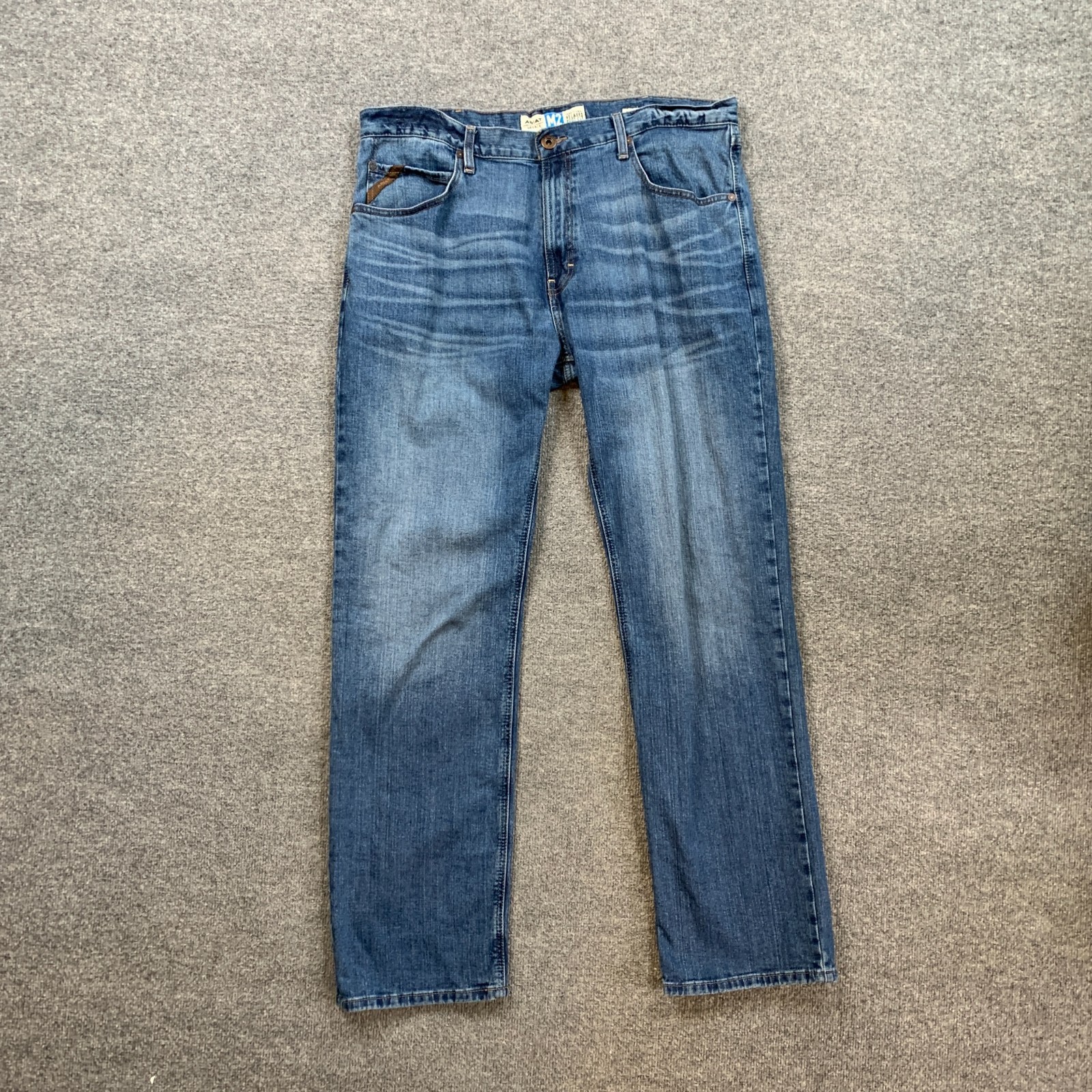 Ariat Jeans Mens 38 Blue M2 Traditional Relaxed Legacy Bootcut Stretch Denim