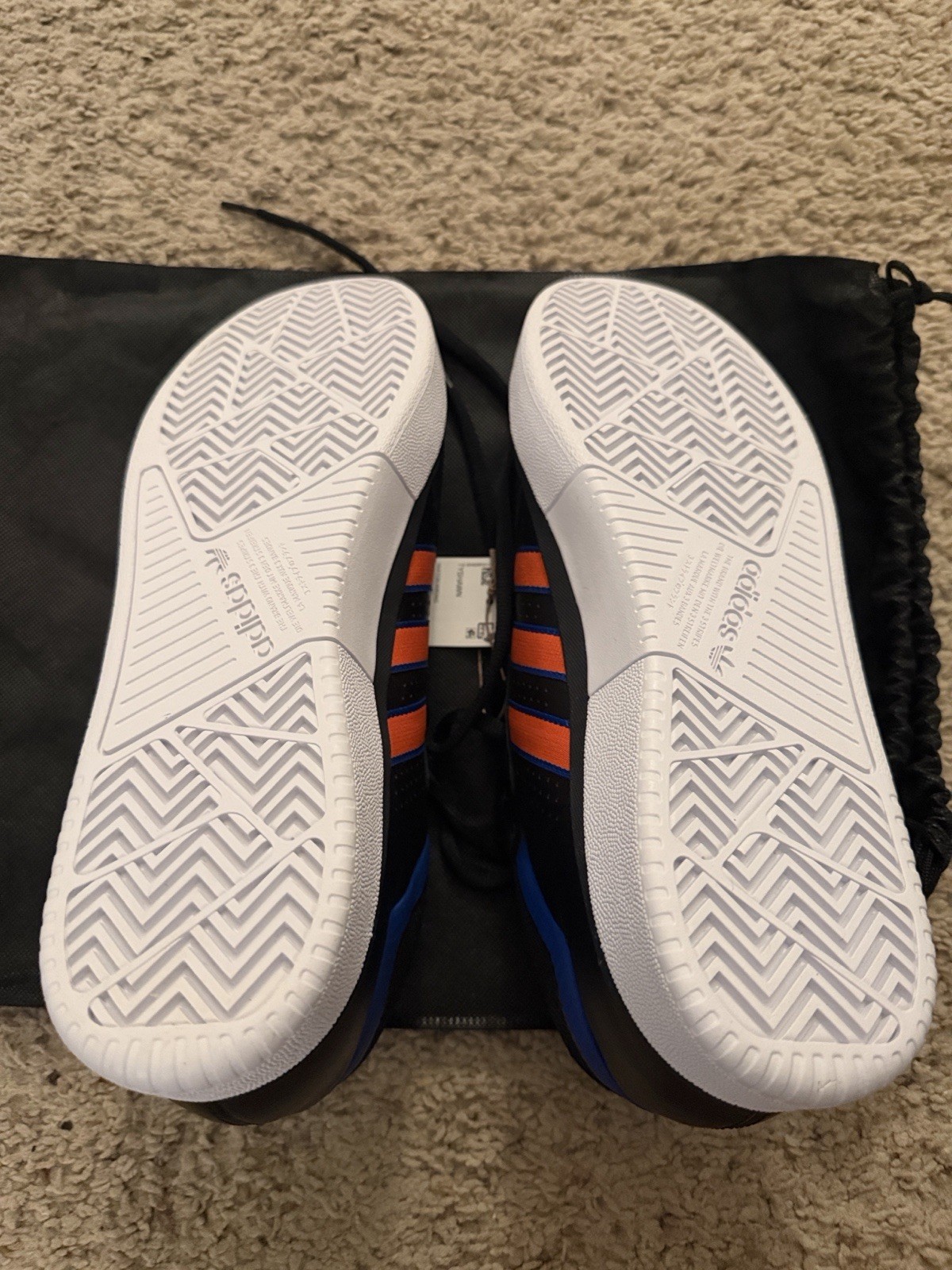 New York Knicks Tyshawn Leather Skate Sneakers Core Black/Orange/Royal Adidas