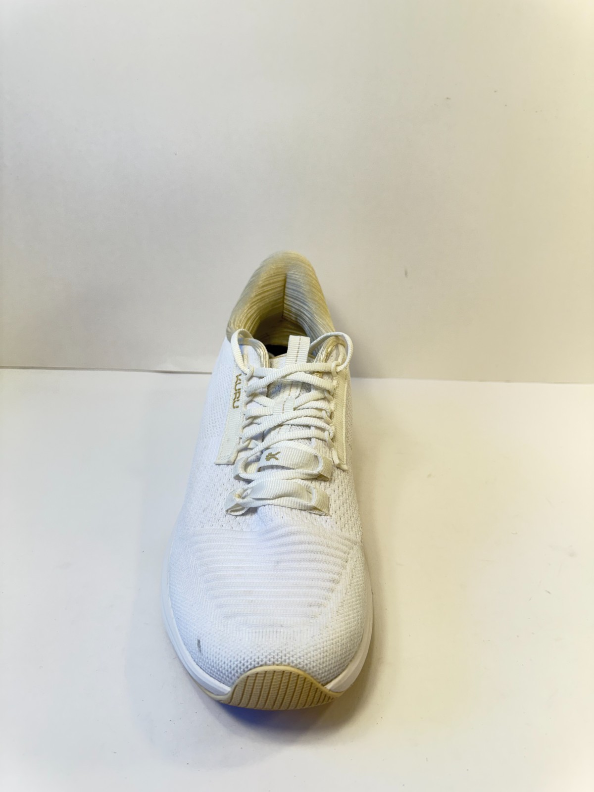 C24. Kuru Womens Sneakers Atom 2 Bright White Sand Athletic-US 10