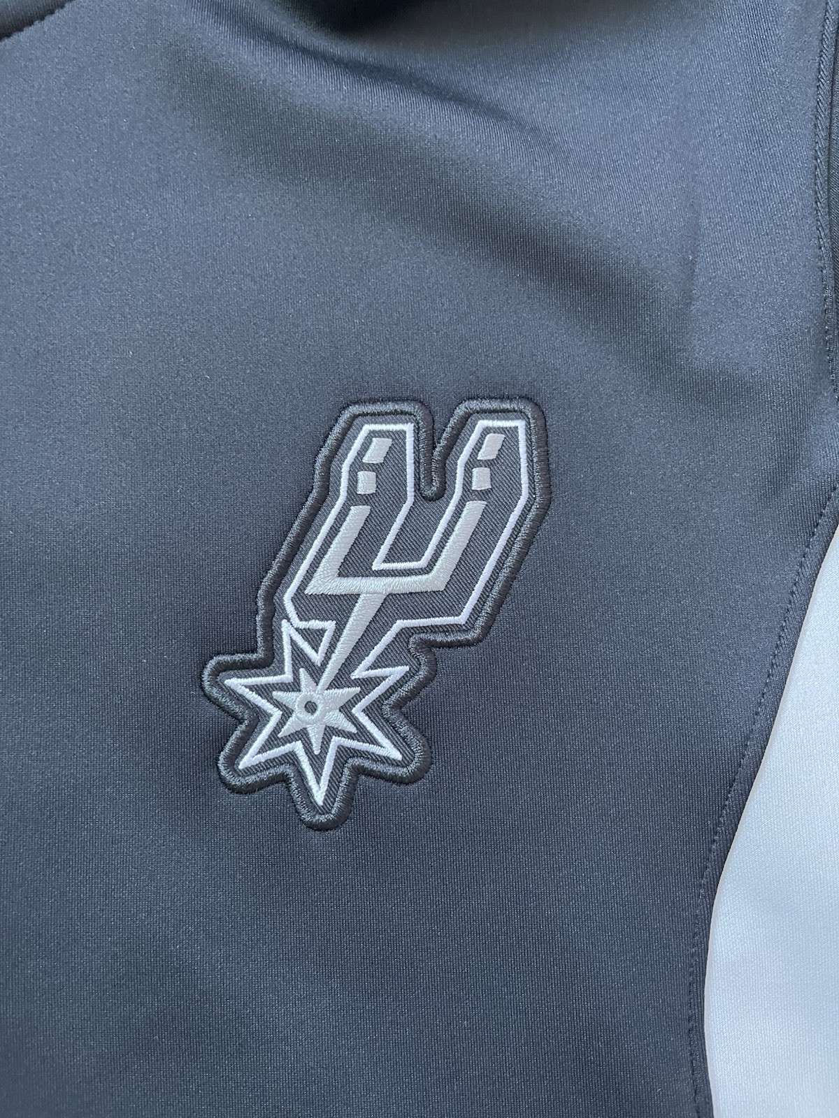 NWT Nike NBA Authentics San Antonio Spurs Black Gray Zip-Up Men’s Size L-TALL