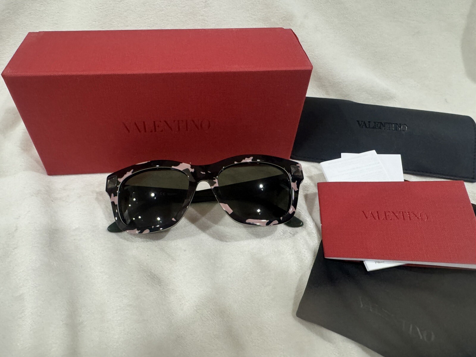 AUTHENTIC VALENTINO SUNGLASSES camo Pink Black Green Khaki Way Pyramid Stud V656