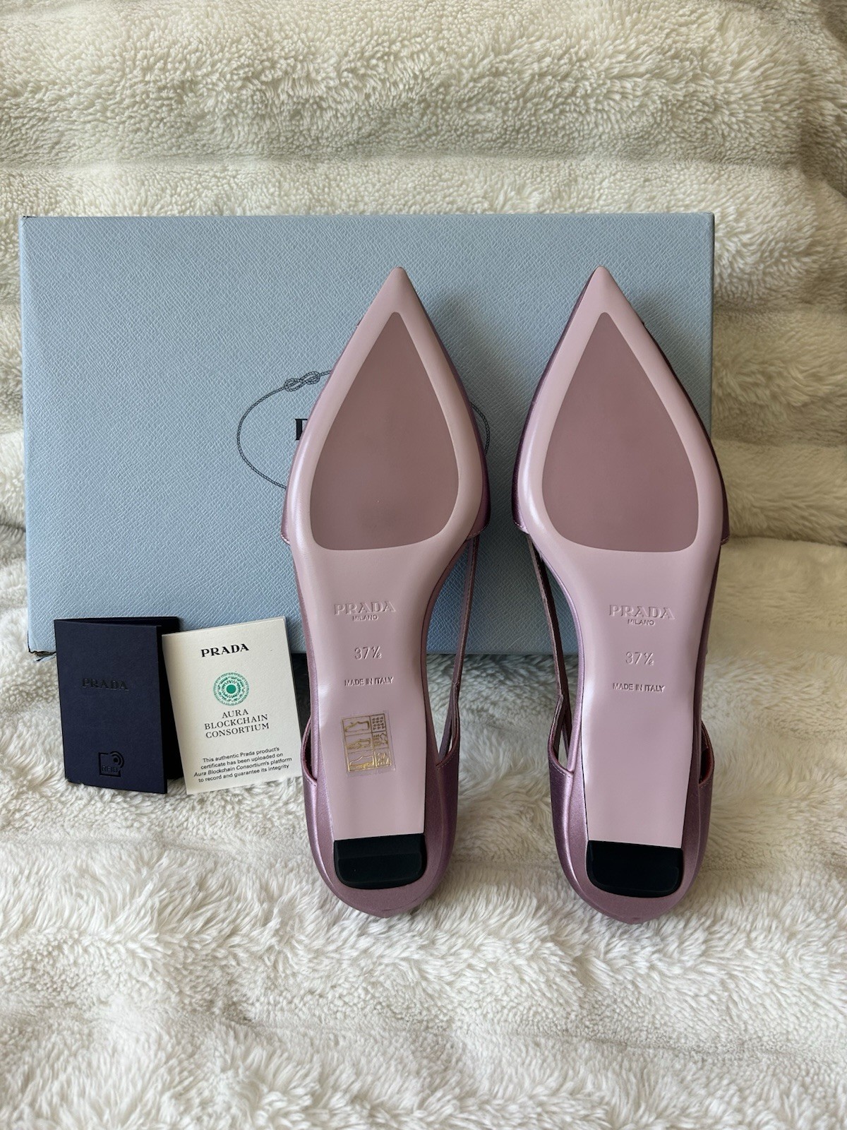 PRADA NEW WITH BOX TAGS Lilac Satin flats 37.5