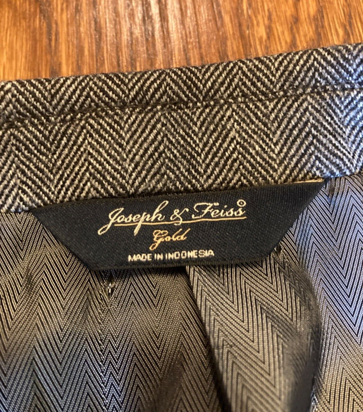 Joseph & Feiss 100% Lambswool Sport Coat Size 42R Gold Label Gray Herringbone