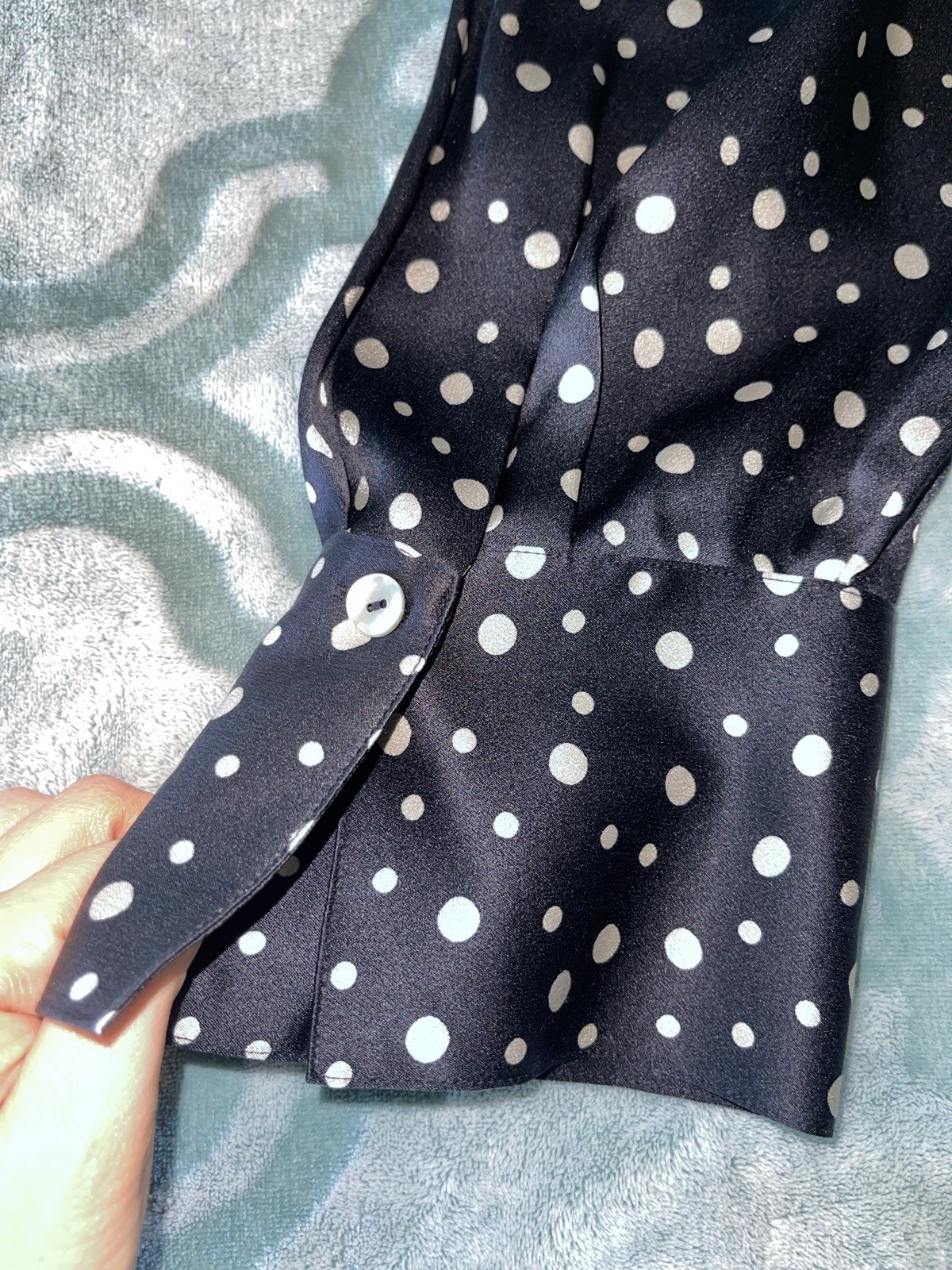 VINCE Camp Collar 100% Silk Deep Marine/Navy Blue Polka Dot Blouse 2X