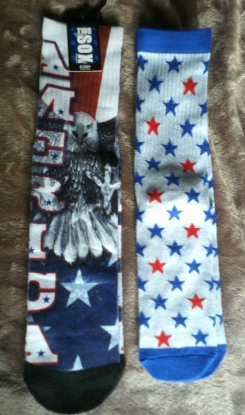 TWO SOX MEN SOCKS EAGLE & STARS 2 PAIR LOT RED/WHITE/BLUE SZE 10-13 NWT MSRP $16