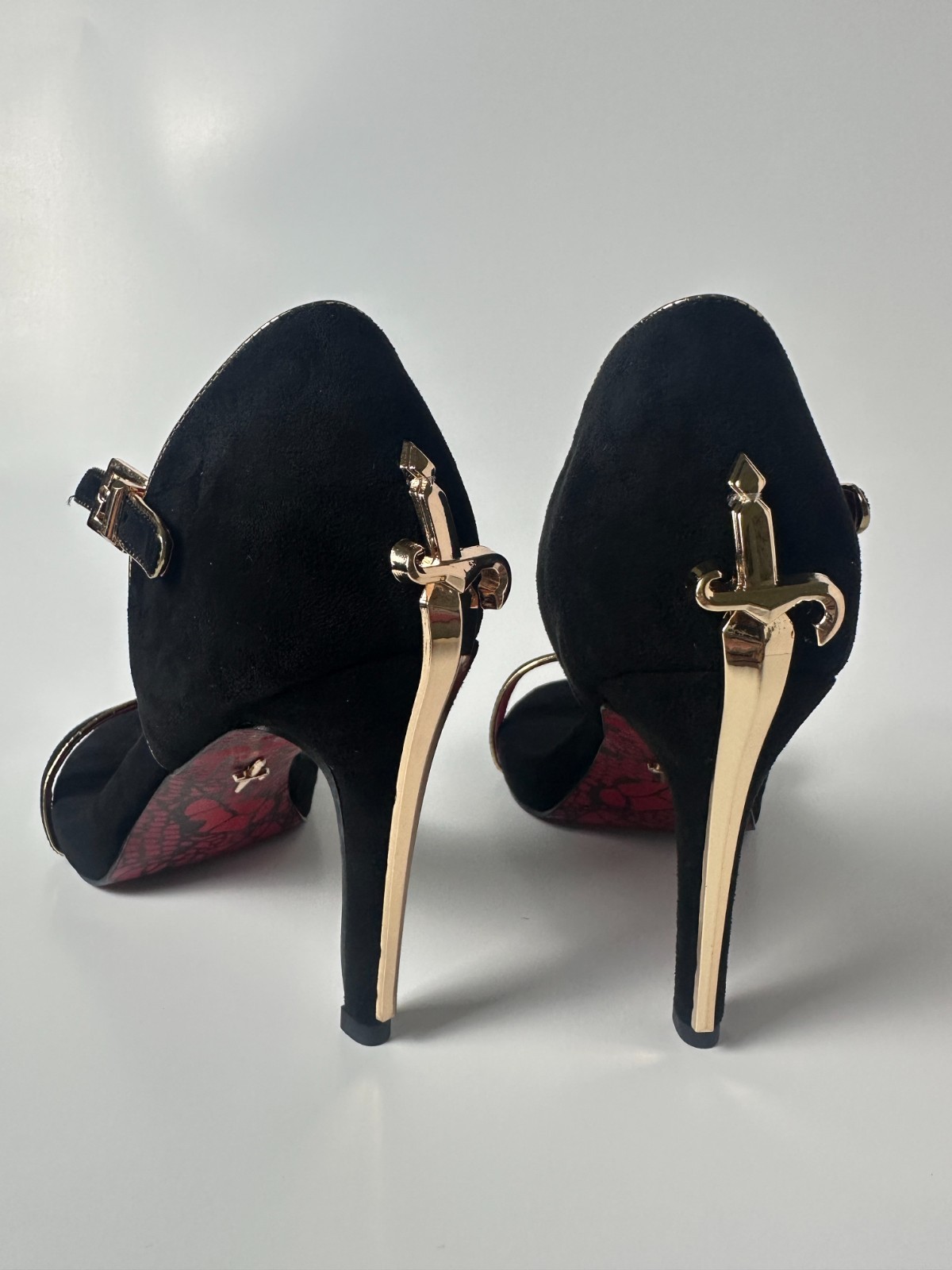 Cesare Paciotti Ankle Strap Dagger Heels EU 39 Gold Swords (Read Description)