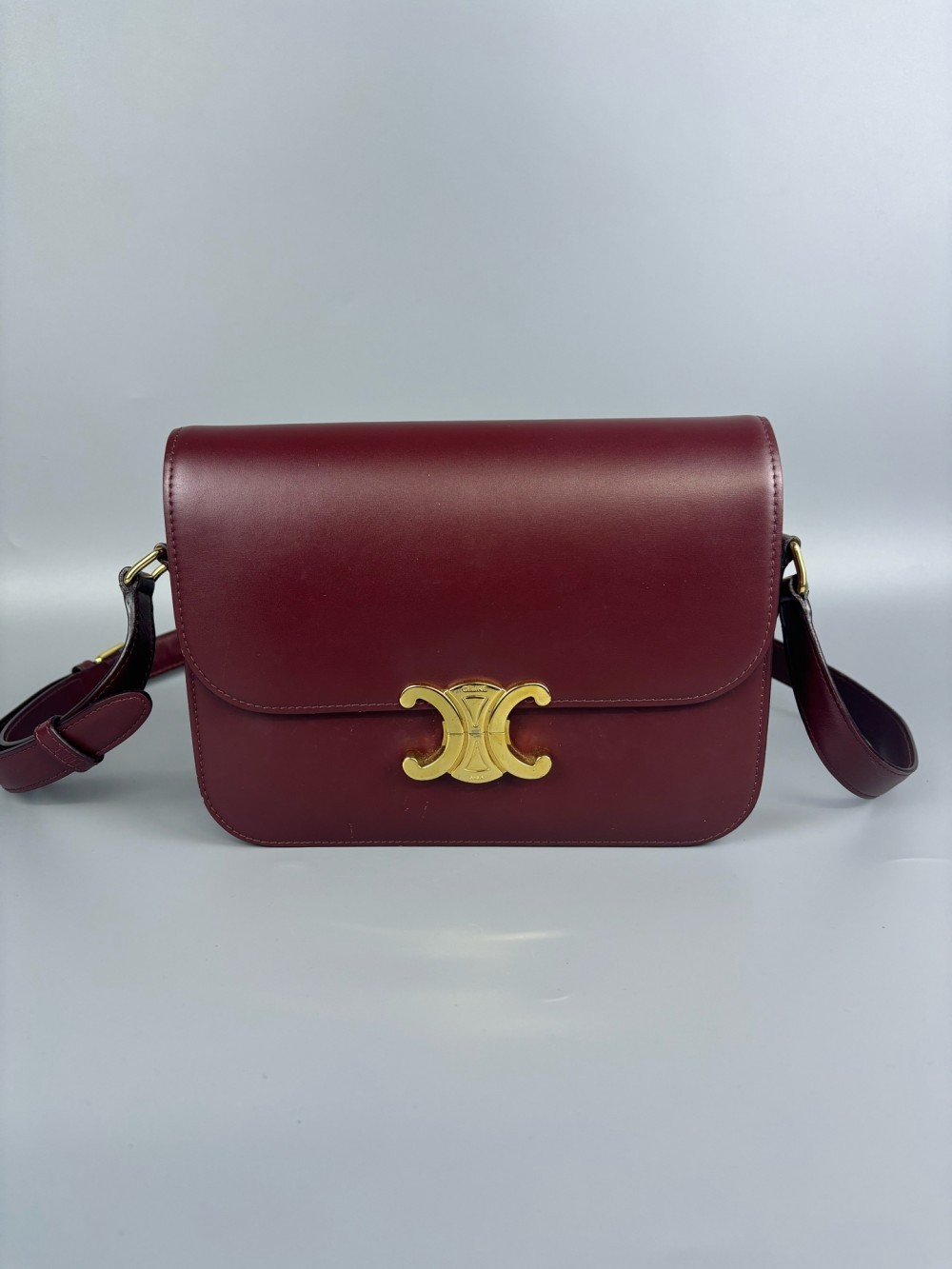 CELINE Arc de Triomphe Tofu Bag, Medium, Burgundy, Leather, Gold Lock