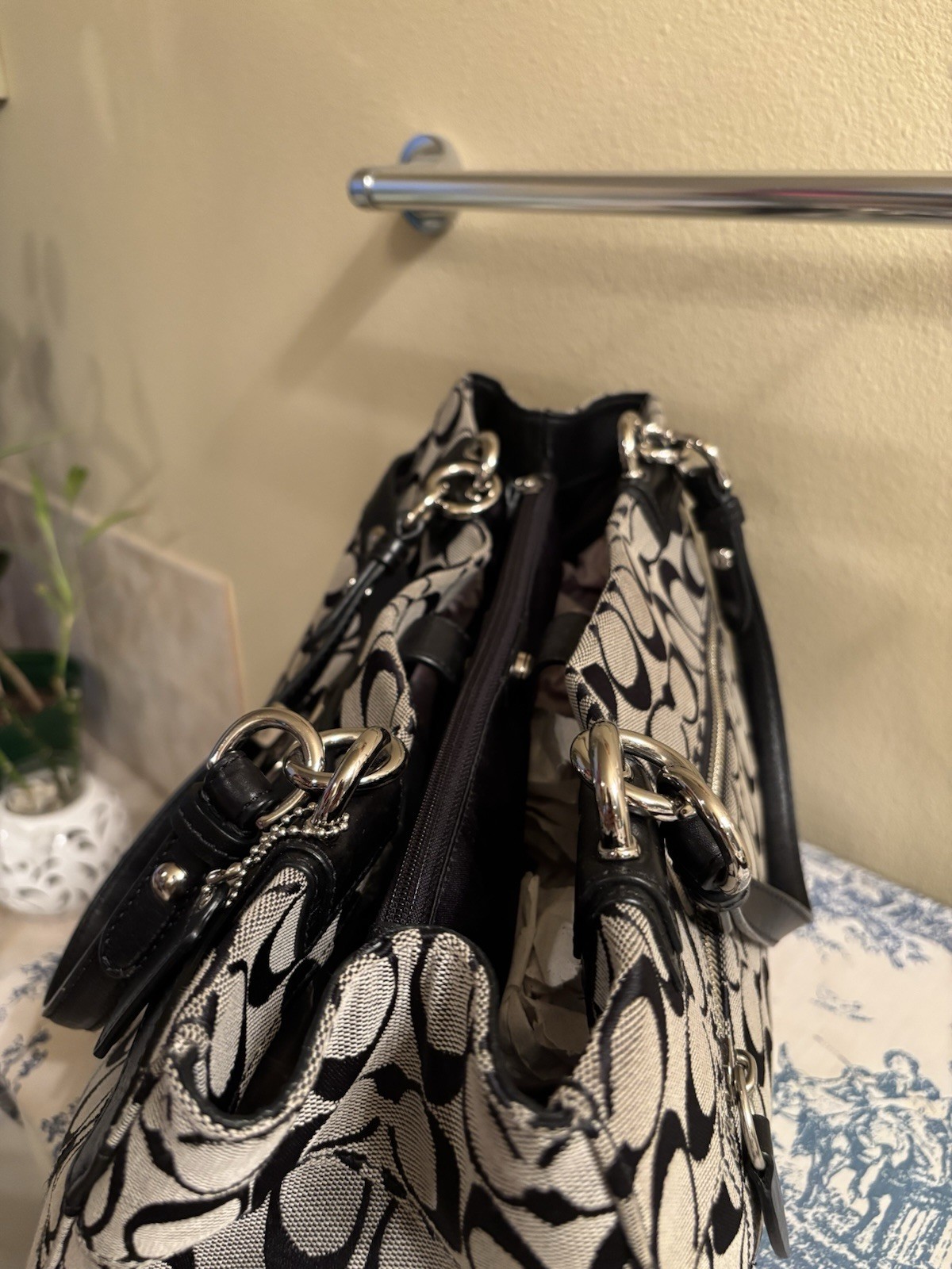 Coach Vintage Penelope F16537 Signature Tote Bag