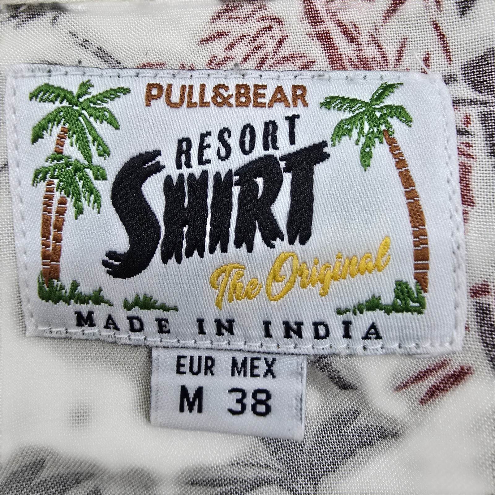 Pull & Bear Mens Shirt M Cream Tropical Bamboo Bird Resort
