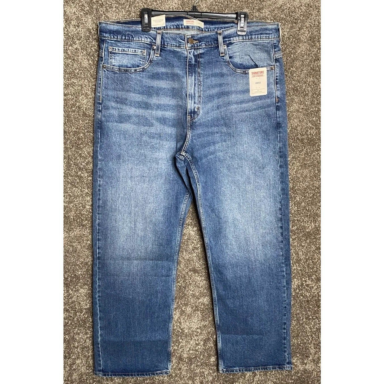 Signature Levi Strauss Mens Loose Fit Jeans 42×30 Medium Wash Blue A28940005