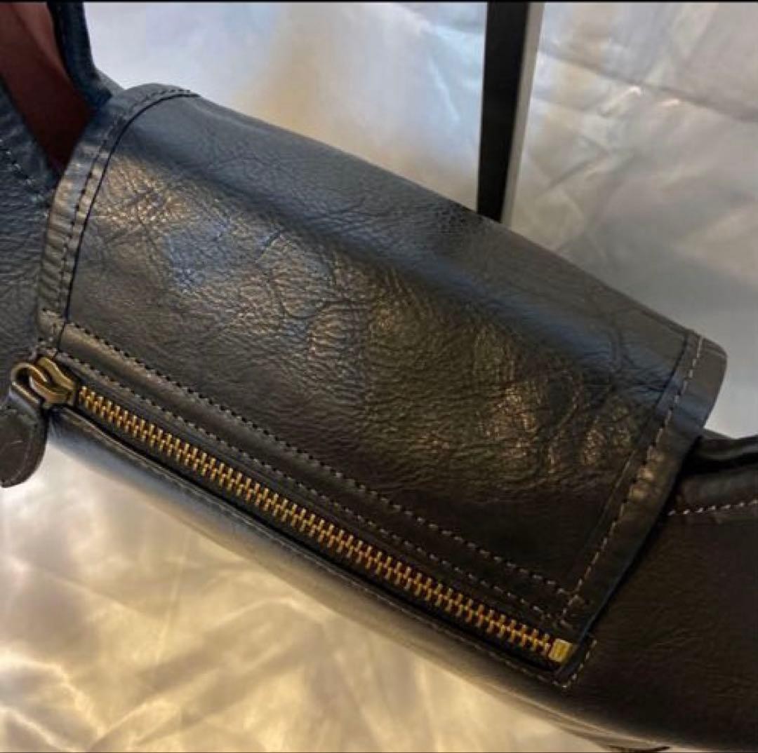 Paul Smith One Shoulder Bag Half Moon All Leather Black
