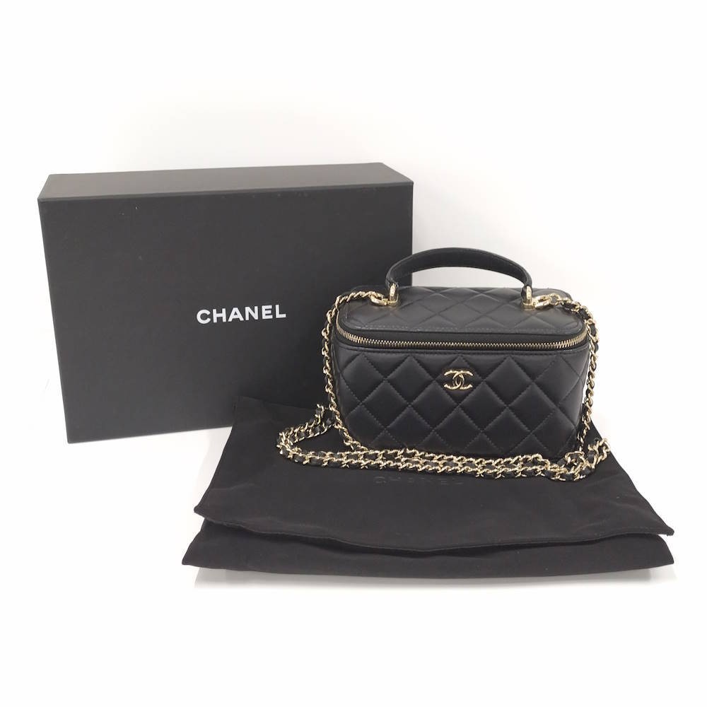 CHANEL Matelasse Vanity Chain Shoulder Bag Lamb AP2199 753033