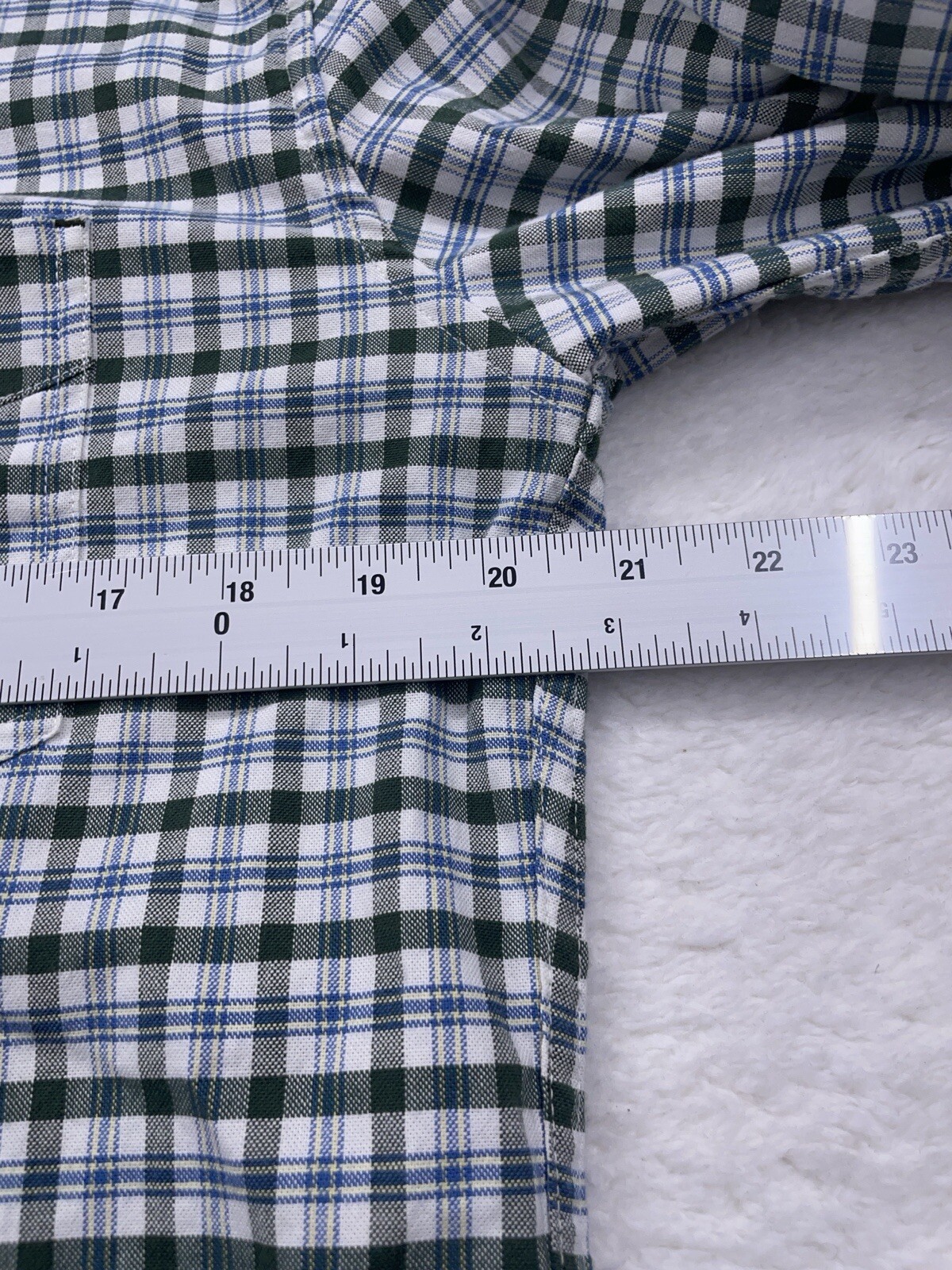 LL Bean Mens S Green Plaid Coolmax Stretch Slightly Fitted Button Down Shirt