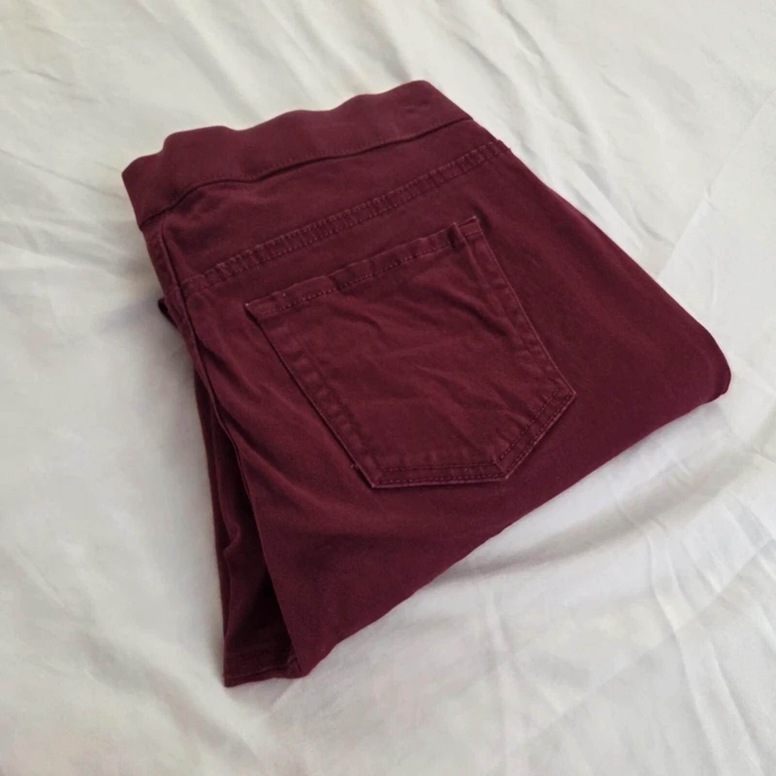 New Directions Pull On Pants Size 10R Burgundy Wine Stretch Career