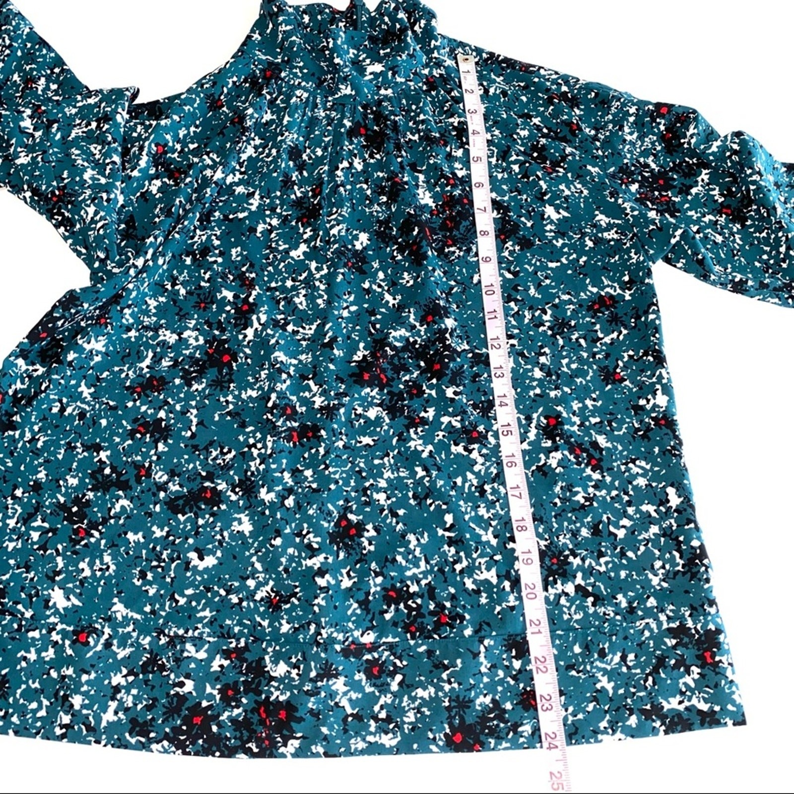 Elizabeth and James Teal Abstract Mock Neck Irina Petals Top Size Medium