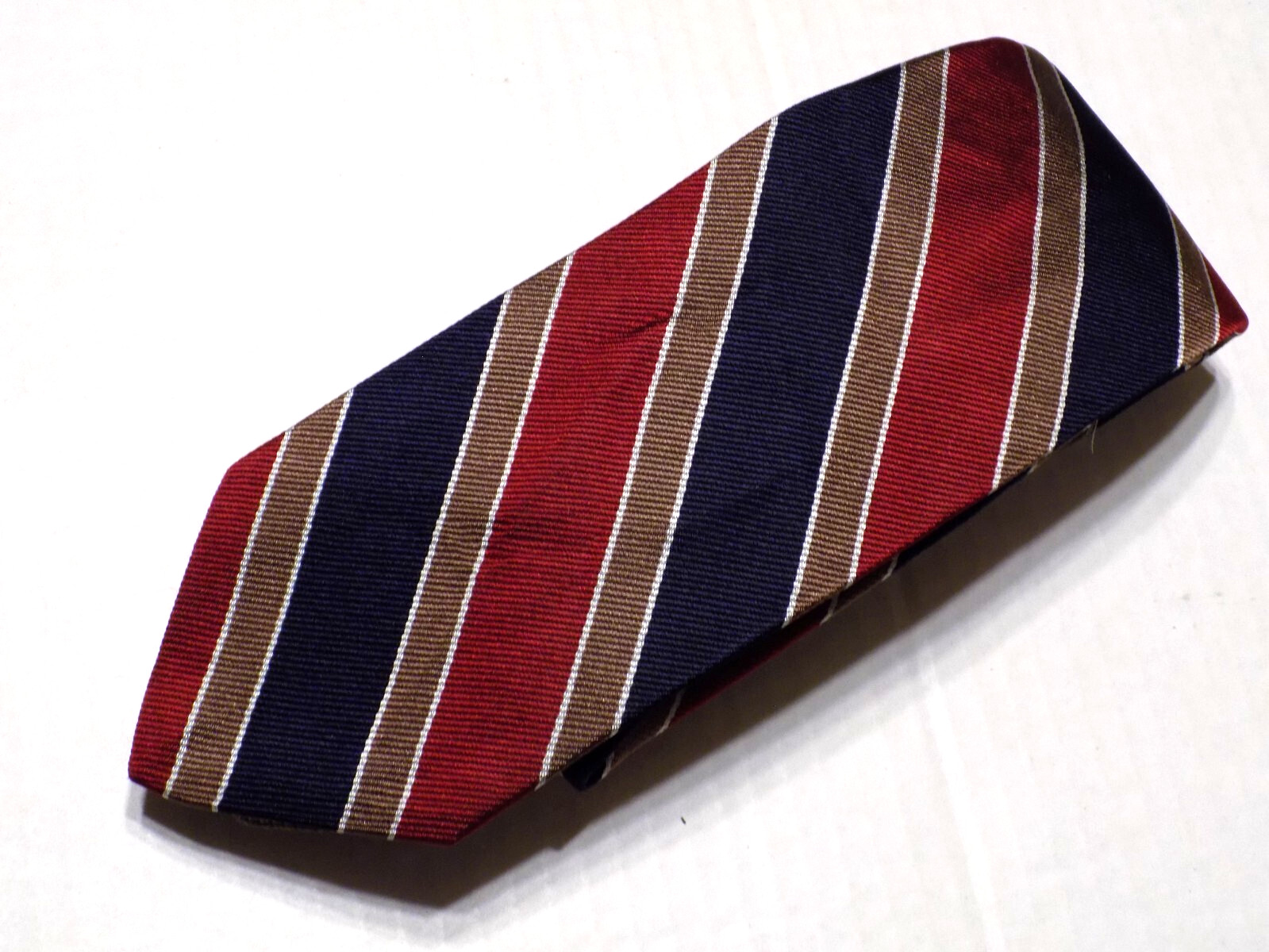 Vintage JACK HENRY [ STRIPES/RED ] men’s tie 100% silk Made in USA