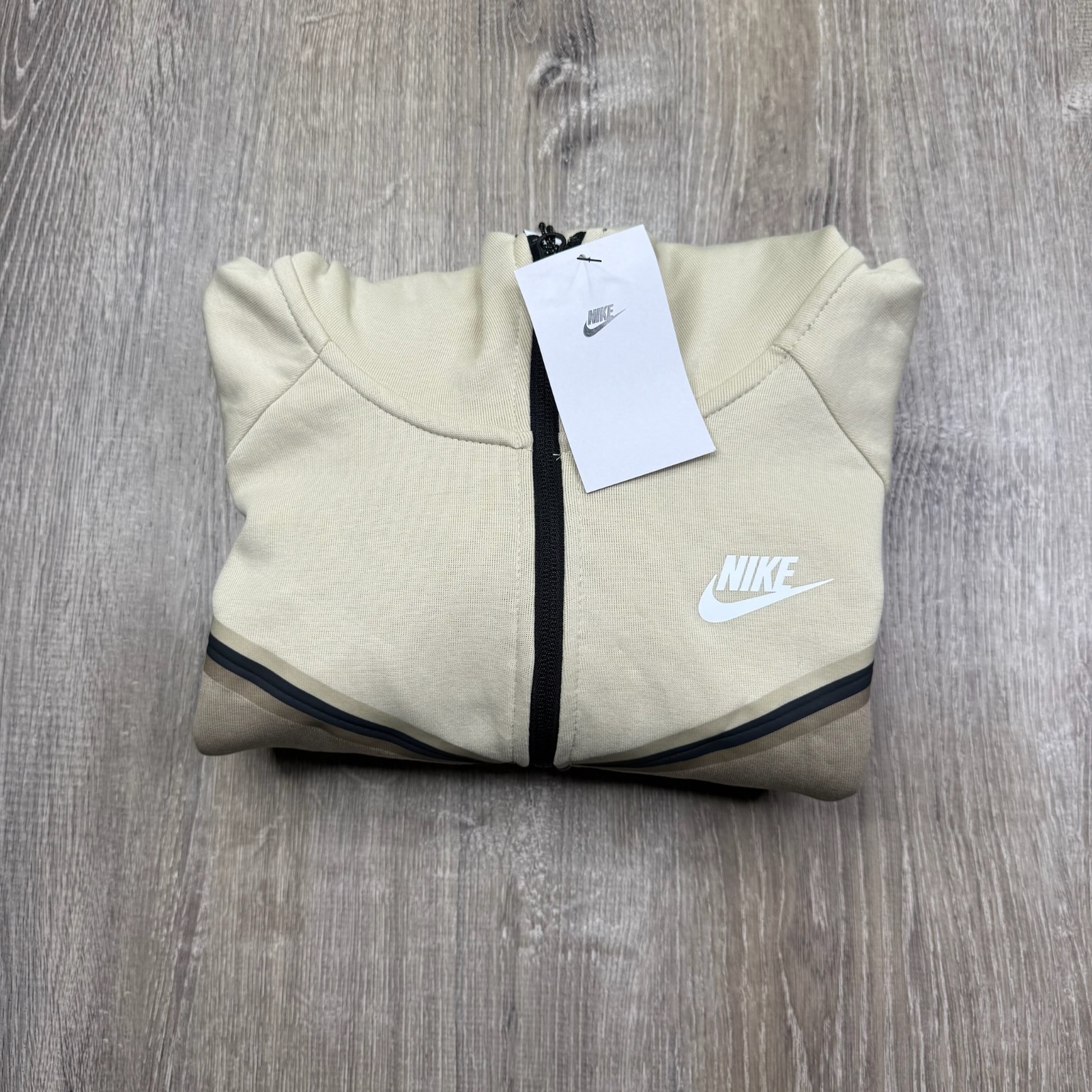 NWT Nike Sportswear Womens Beige Tech Fleece Windrunner Full Zip Hoodie Size M