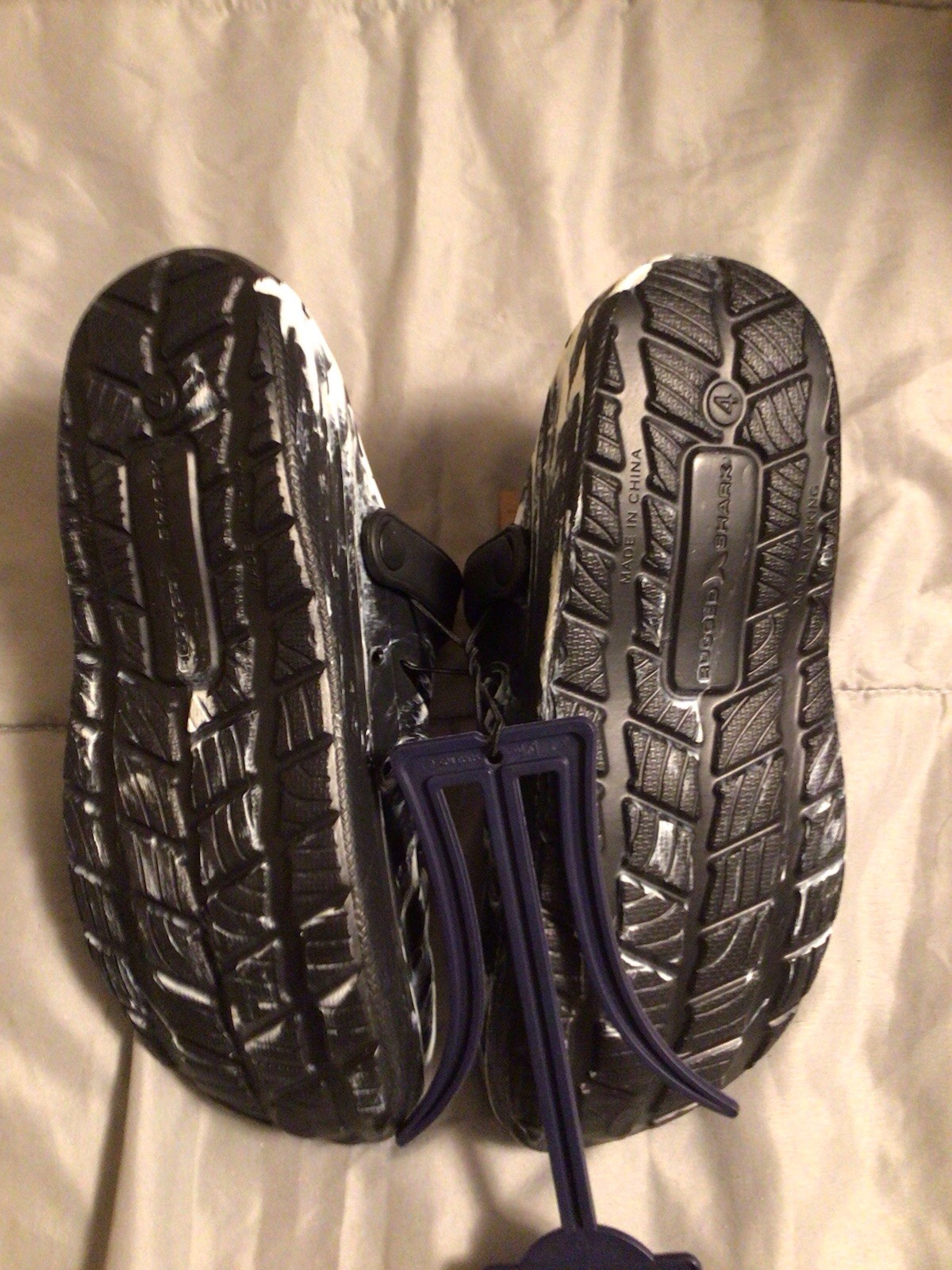 Rugged Shark Unisex Kids Rubber Slip On Shoe Sz 4 NWT Black Camo