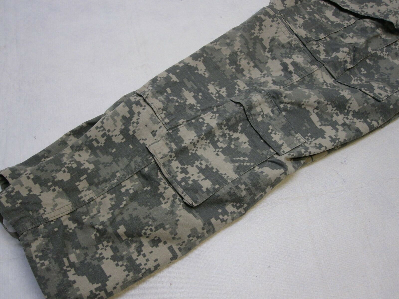 USGI ARMY ISSUE ACU DIGITAL COMBAT UNIFORM PANTS 50/50 COTTON/NYLON BOTTOMS USED