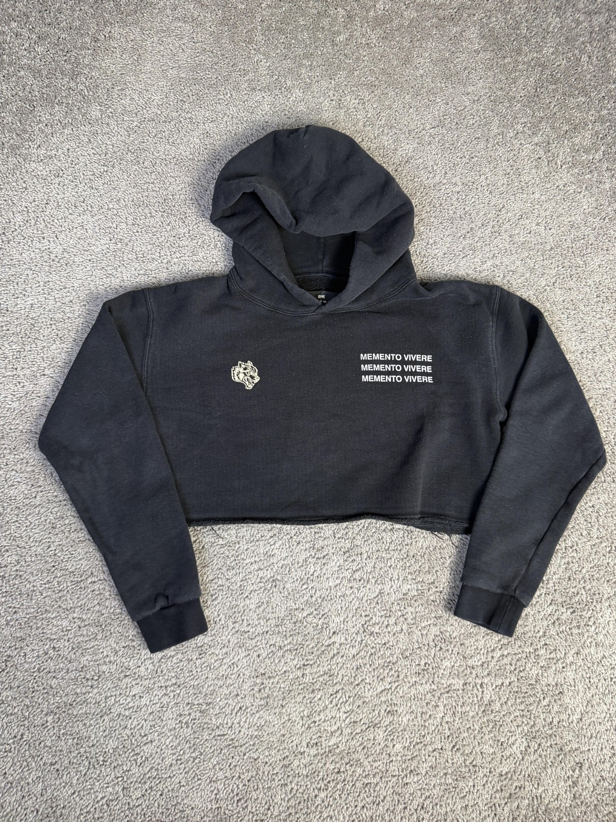 DARC SPORT Hoodie Womens S Black Cropped Memento Vivere Fleece Graphic