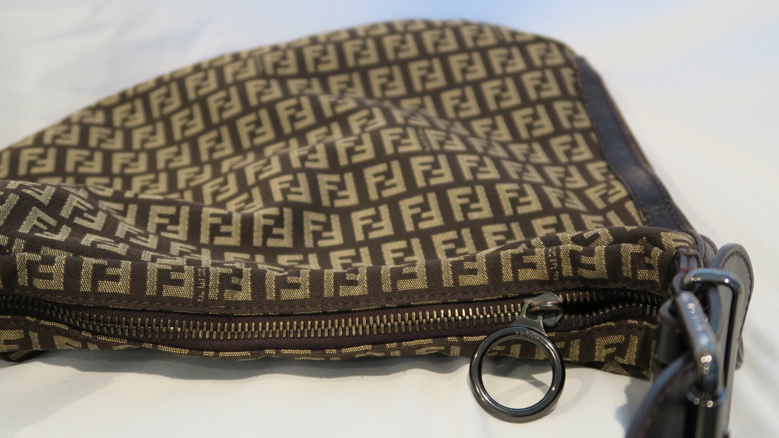 Authentic Vintage Fendi Zucca Oyster Shoulder Bag (Pre-owned)